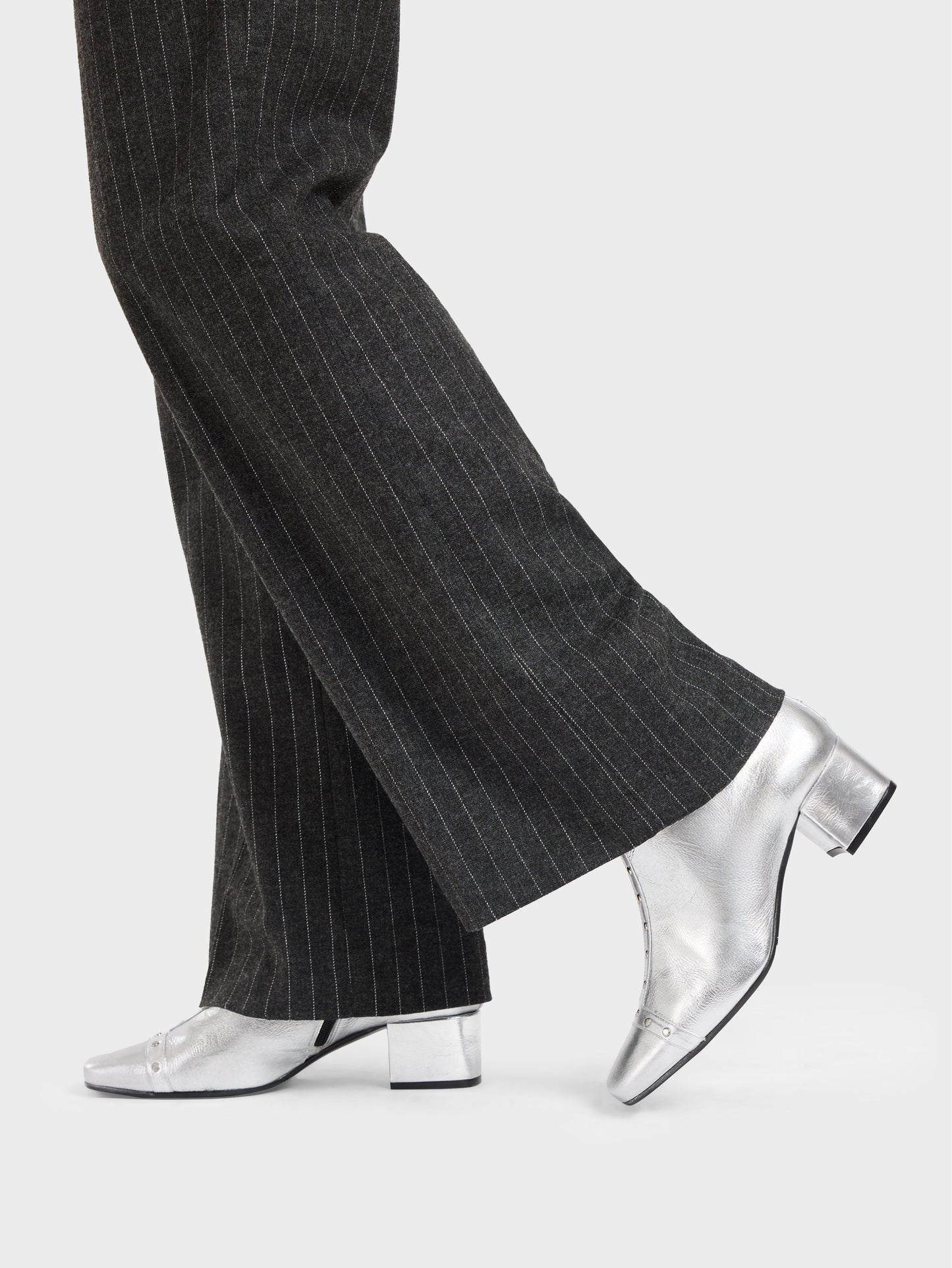 Audrey - Silver laminated leather ankle boots with studs