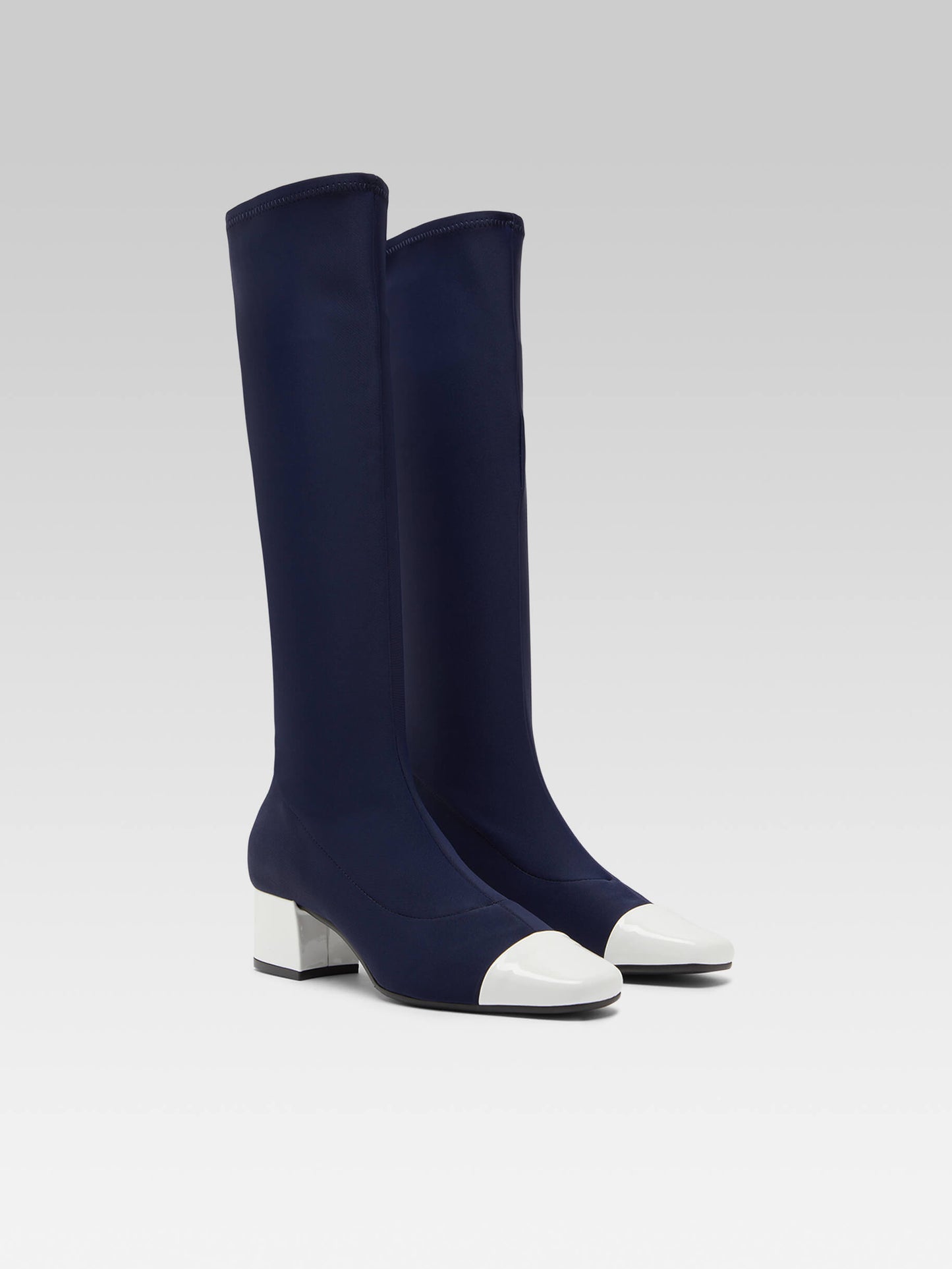 Malaga - Bottes tissu stretch bleu et cuir verni blanc