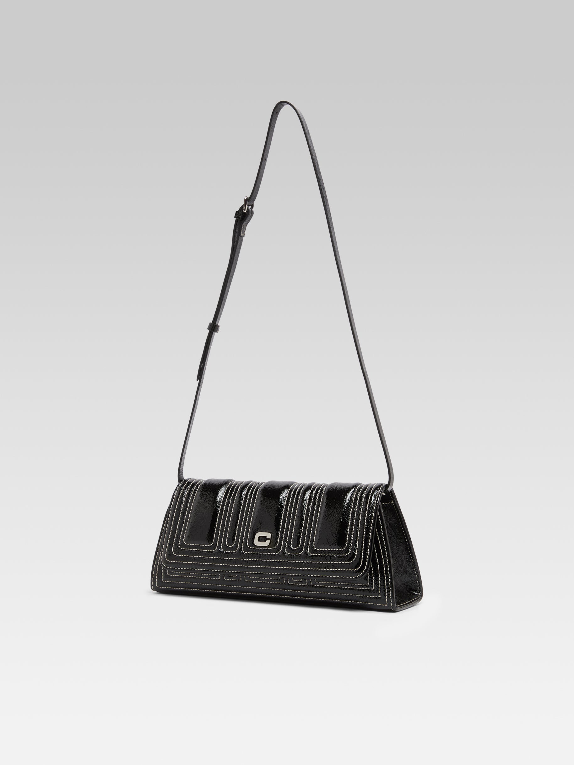 Madeleine - Sac épaule cuir verni noir et coutures ivoire - Image numéro 8