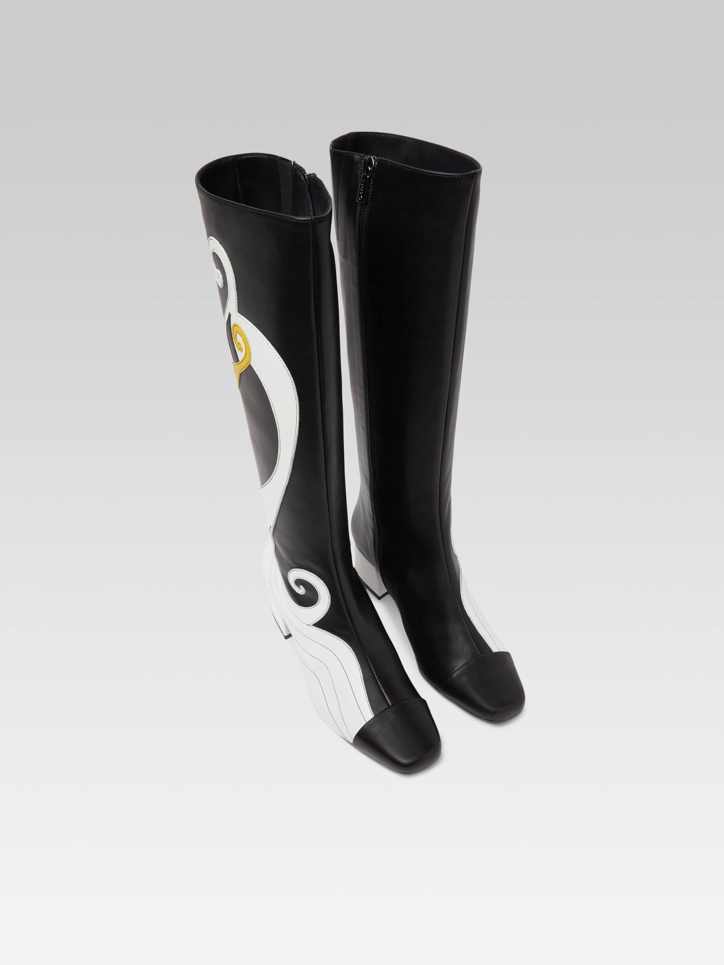 Malaga - Black and white swan leather boots
