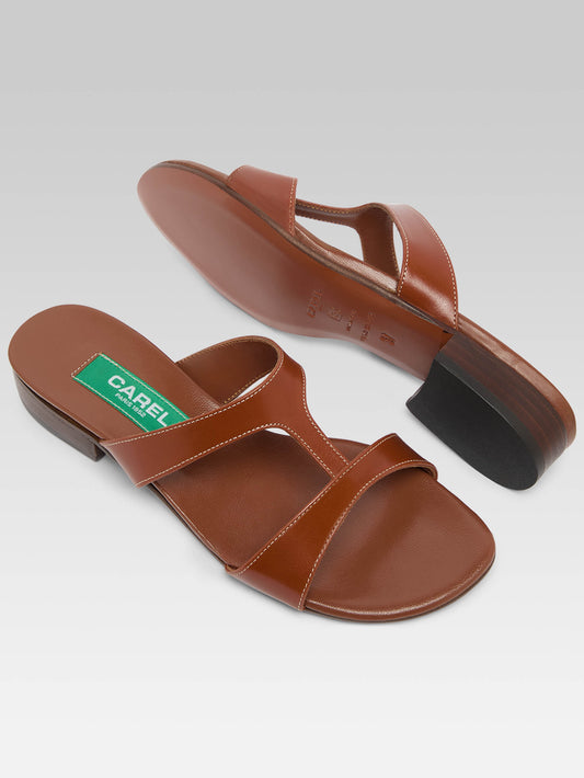 Leia - Cognac upcycled leather mules - Image number 5