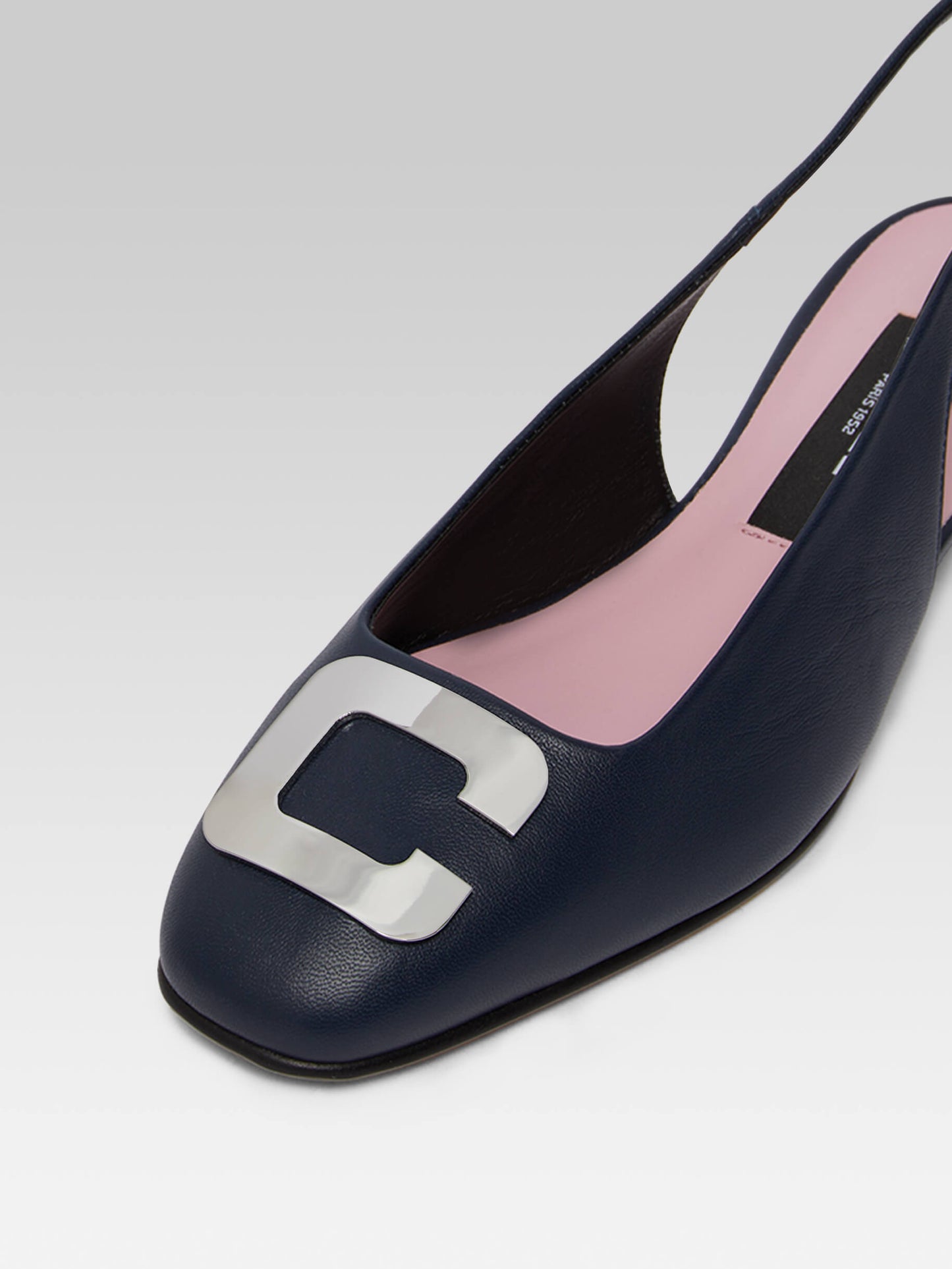 Coquelicot - Navy blue leather slingback with C jewel