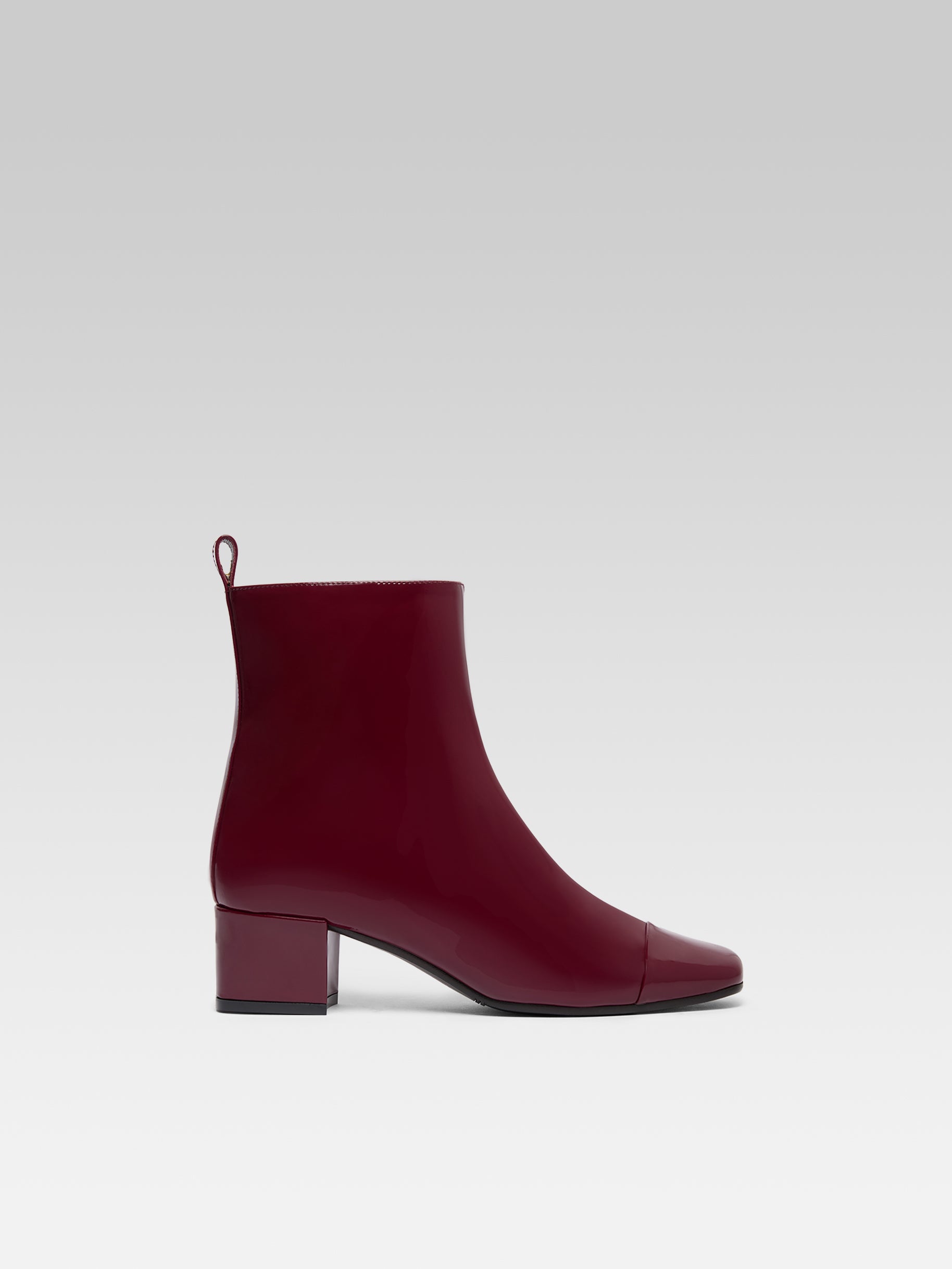 Estime Plum upcycled patent leather ankle boots Carel Paris