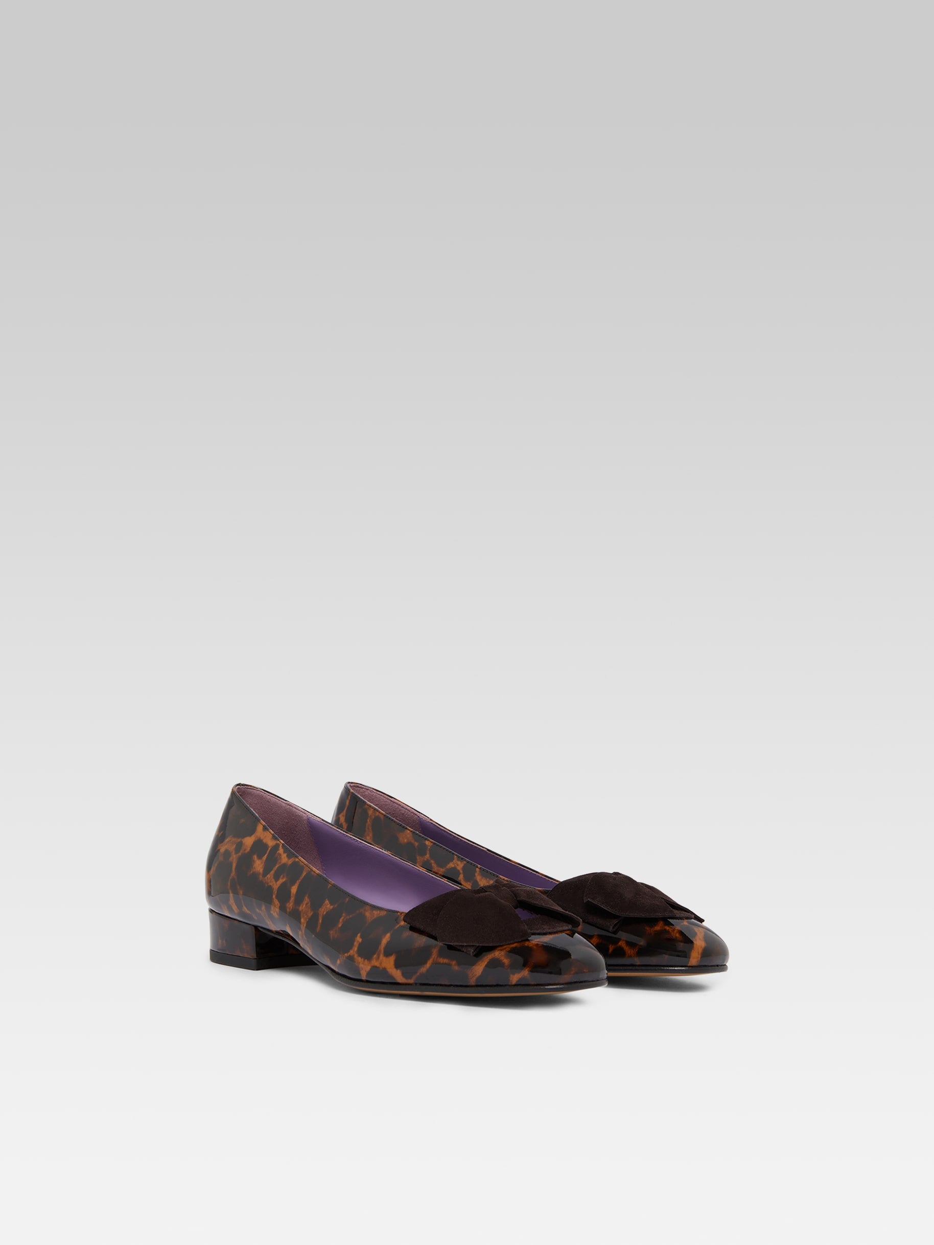 Princesse - Leopard patent leather ballet flats with velvet bow - Image number 6