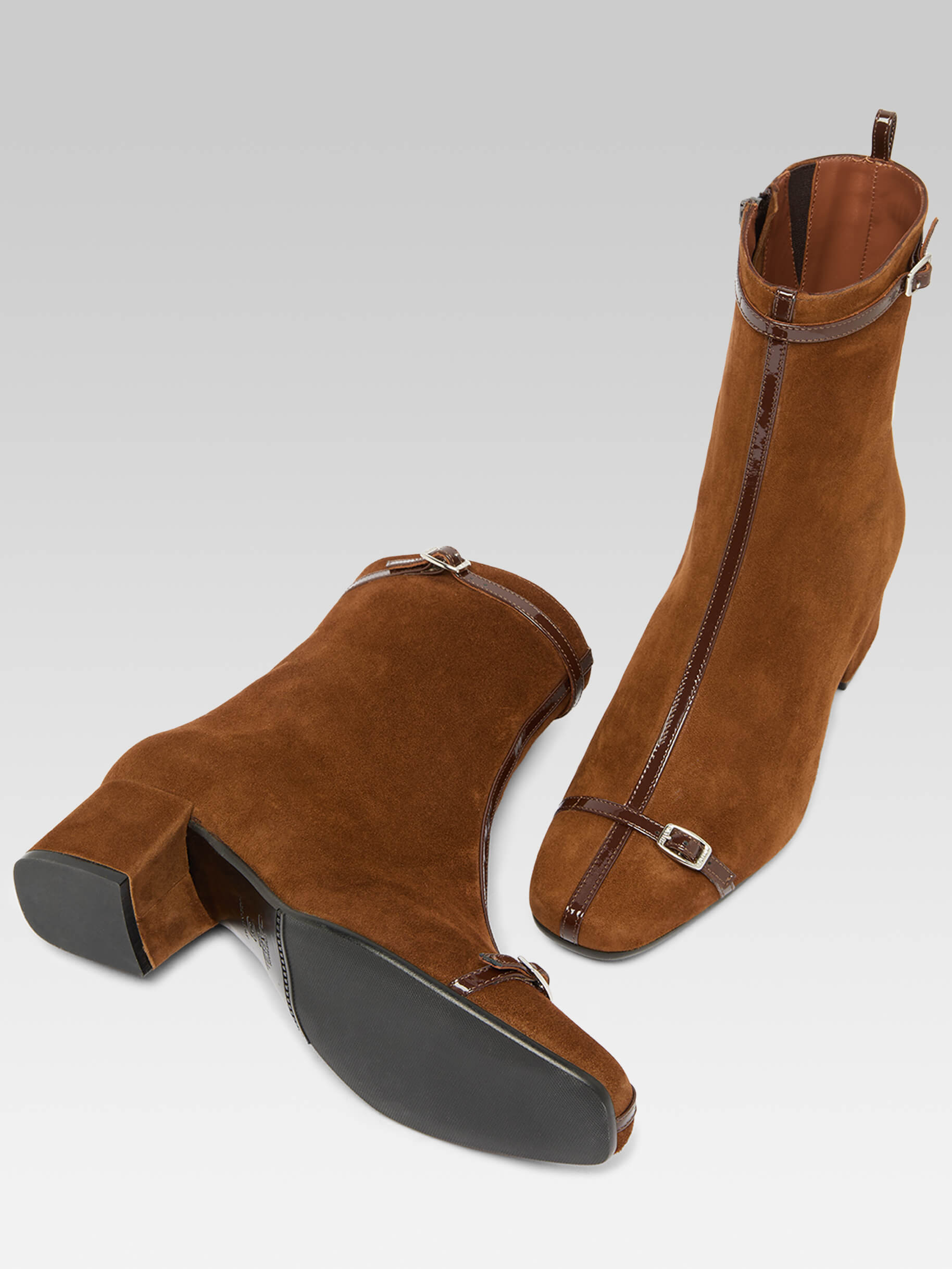 Start - Brown suede ankle boots with patent straps  - Image number 9