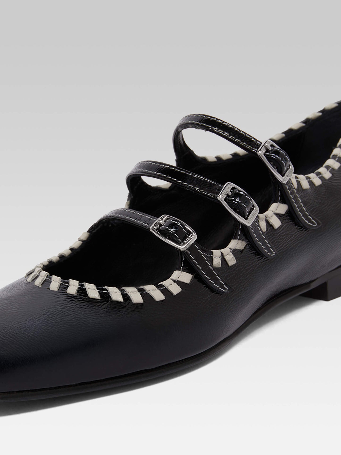 Ariana s - Black and ivory naplack leather Mary Janes ballet flats