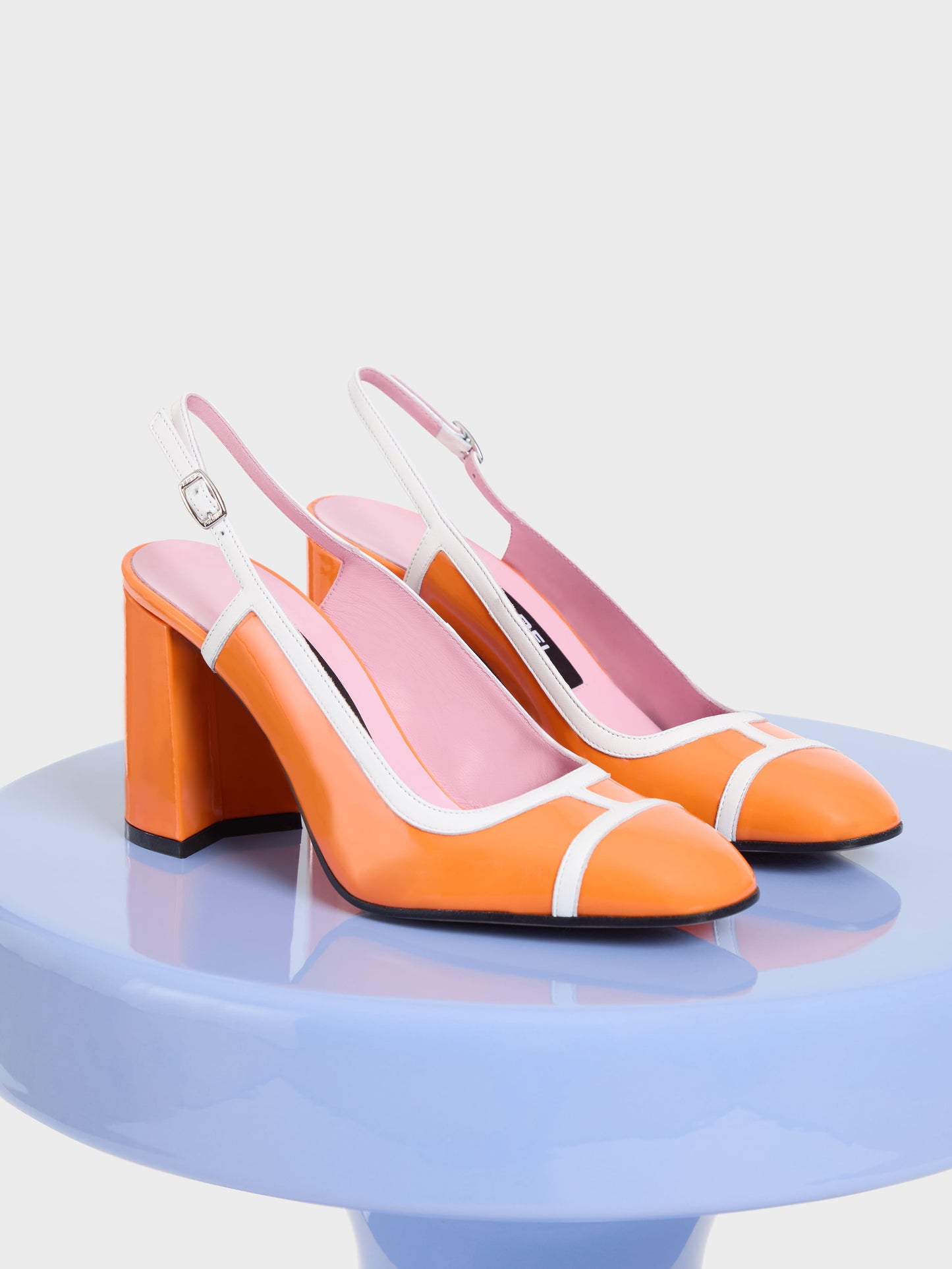 Alizee - Escarpins slingback cuir verni orange et blanc