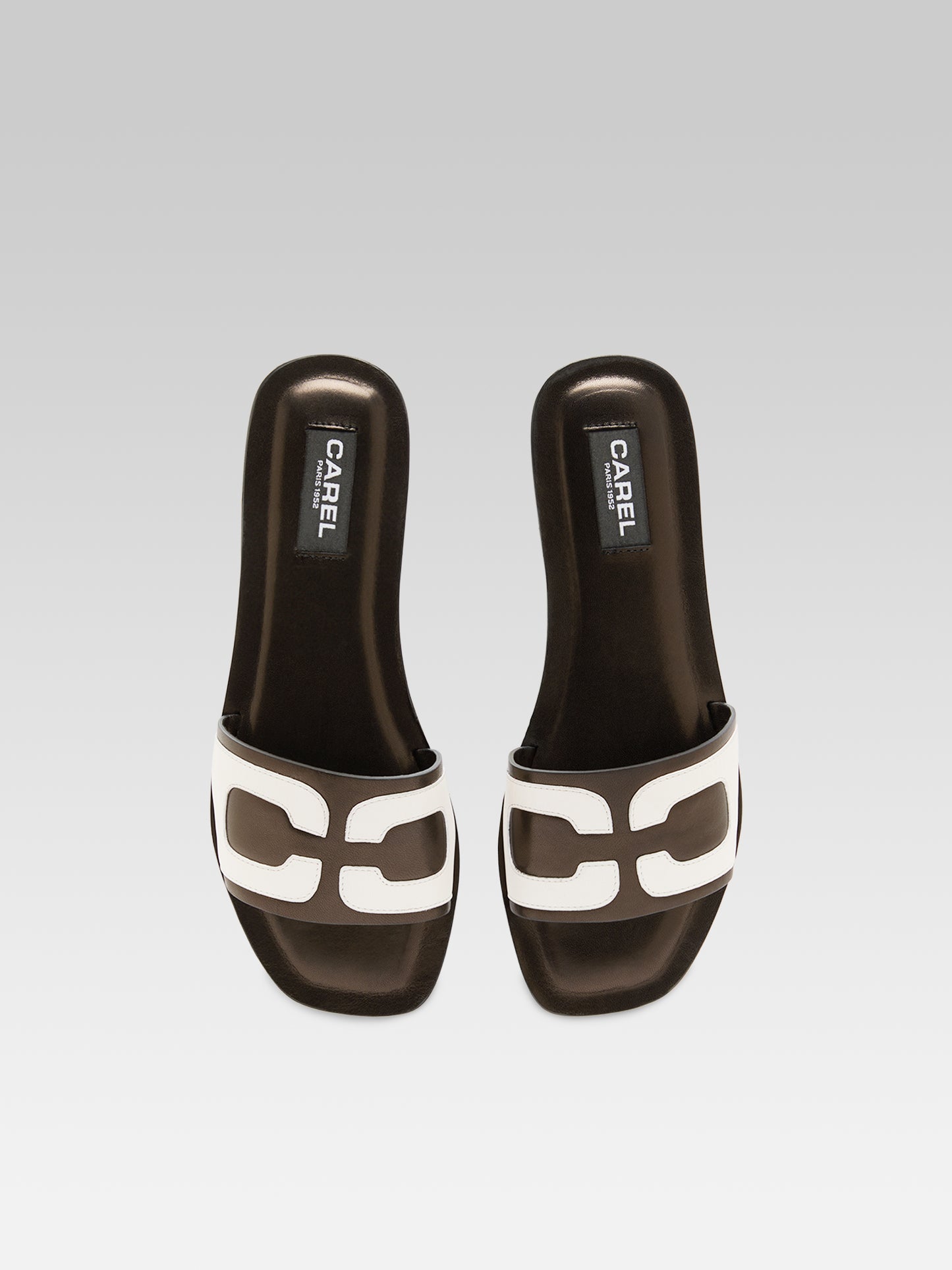 Brasilia - Black and white leather flat sandals