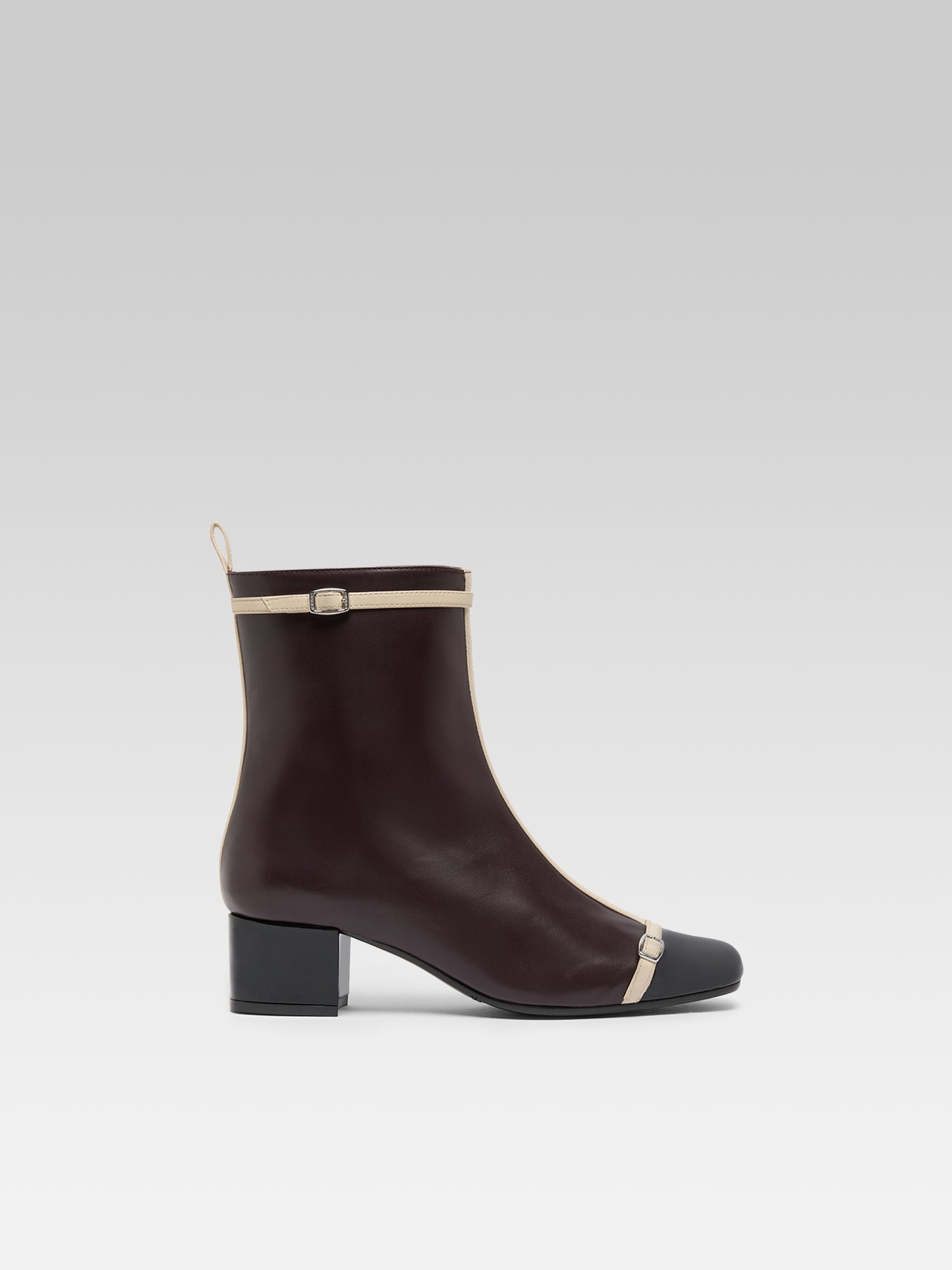 Start - Aubergine leather and black patent leather ankle boots with patent leather straps