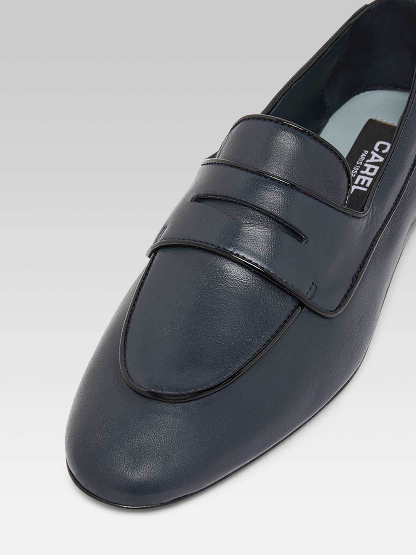 Regina - Navy blue leather loafers