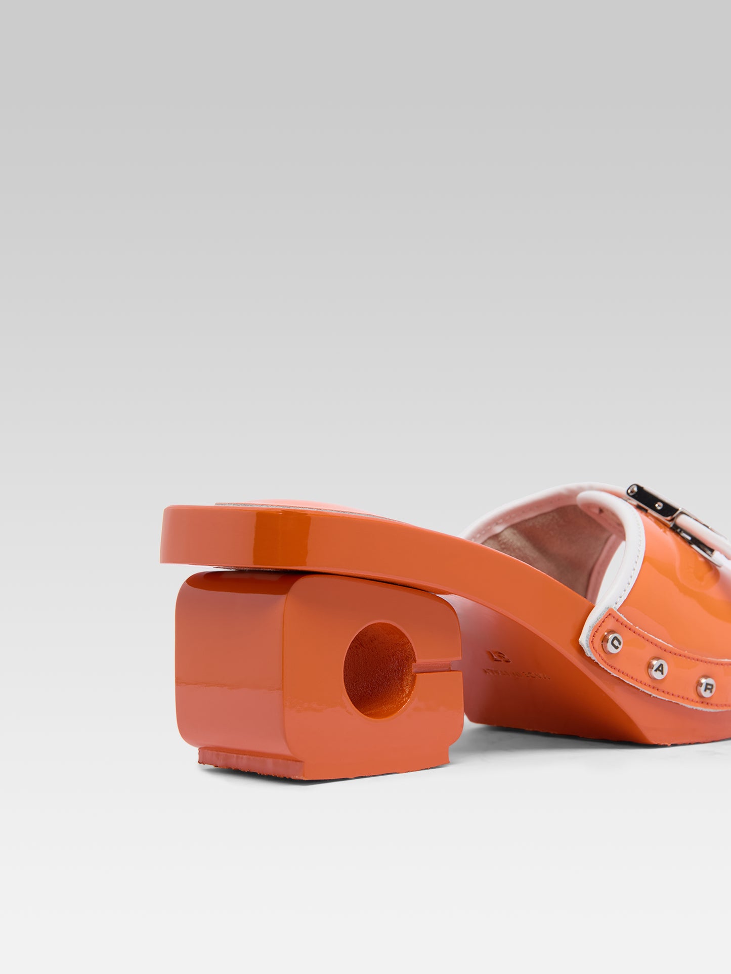 Pescarel - Sabots cuir orange et blanc