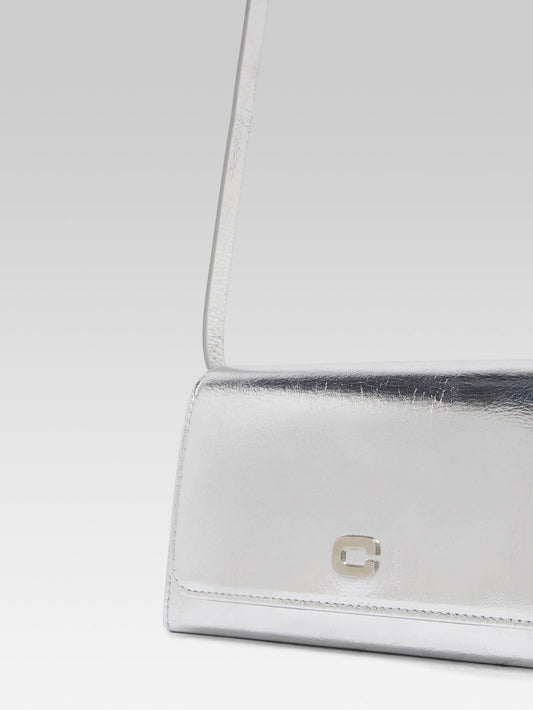Elysee - Sac épaule cuir laminé argent upcyclé - Image numéro 2