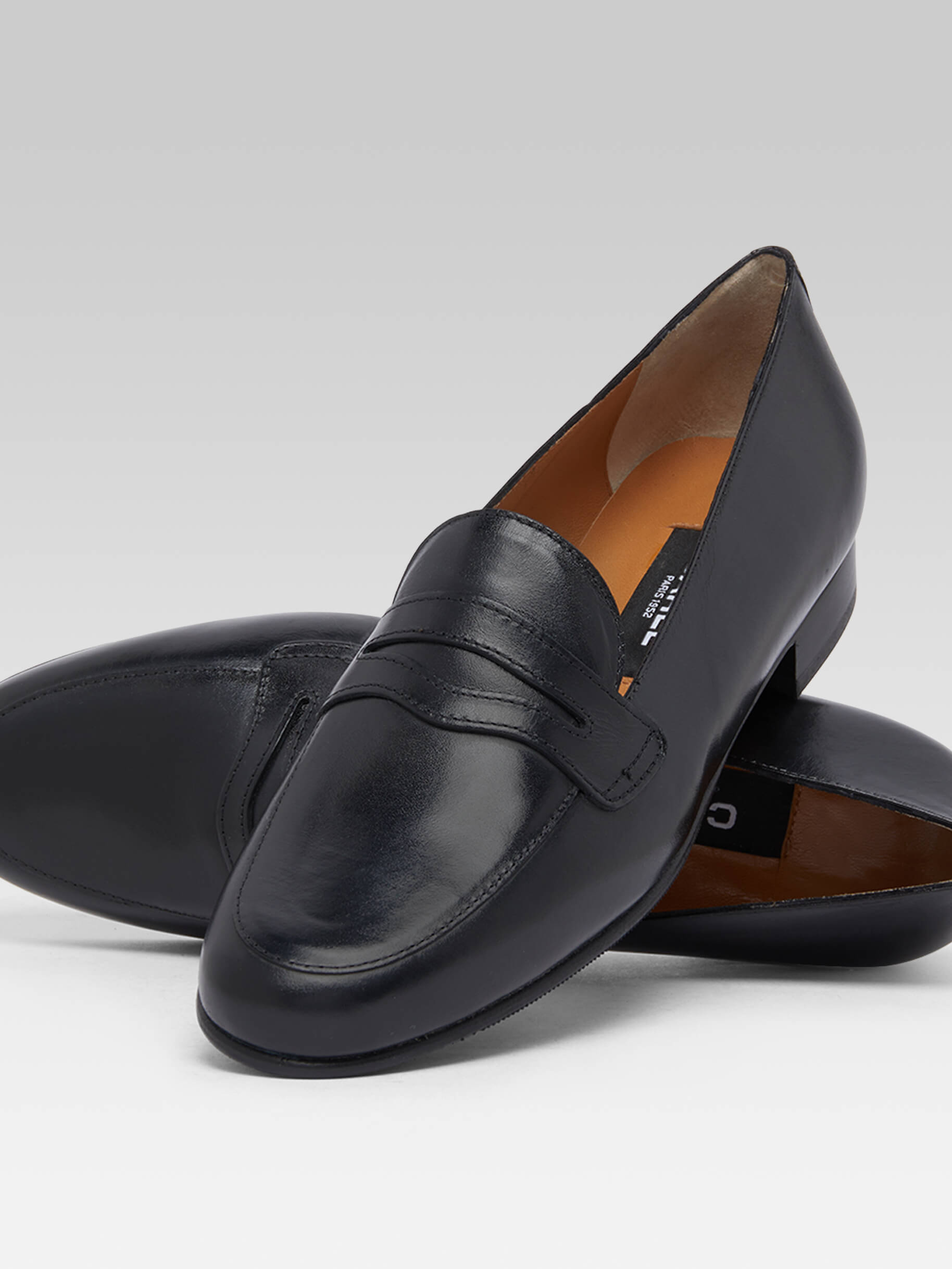 2100 - Black leather loafers - Image number 4