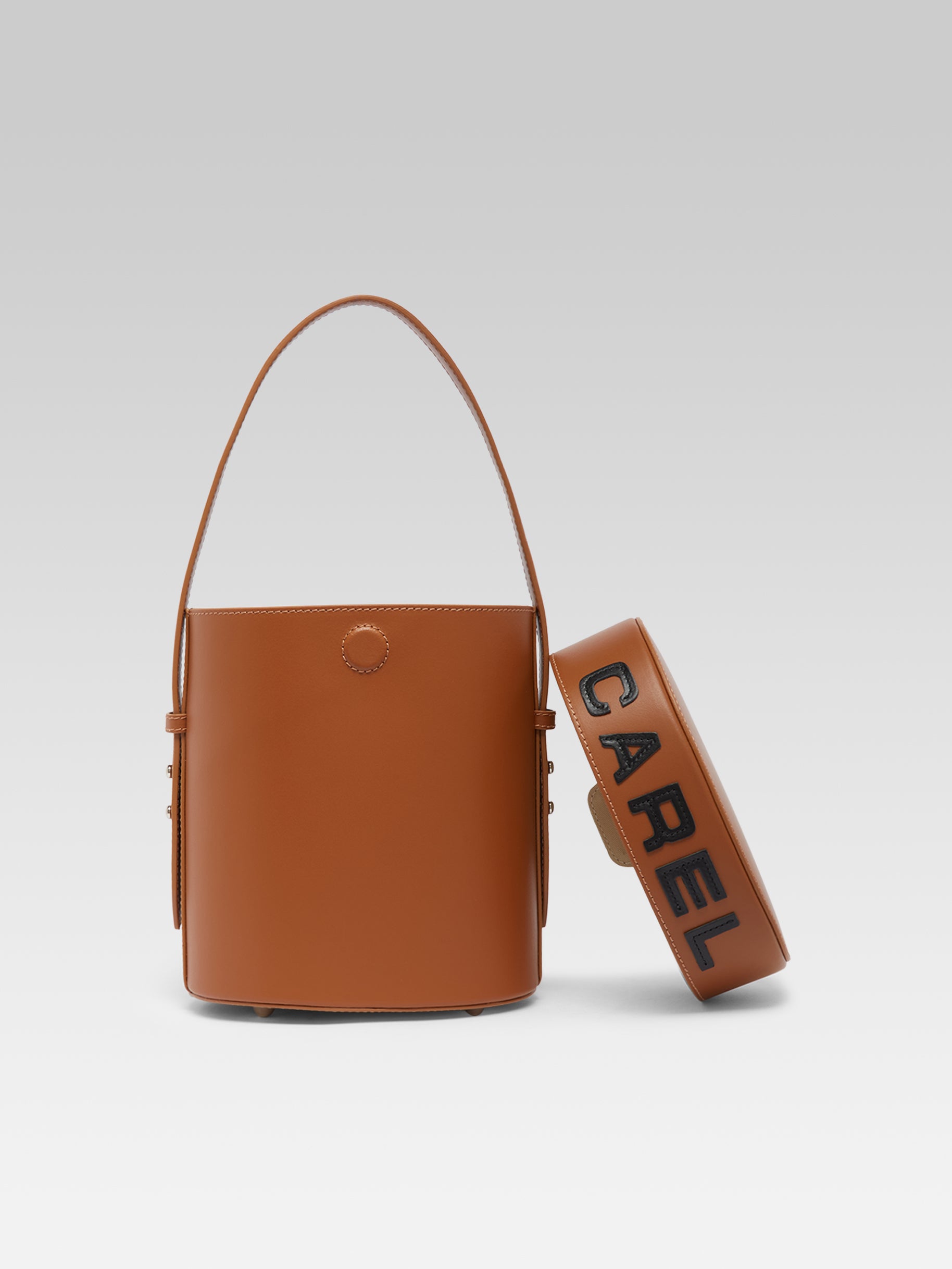 Bibi - Brown leather bucket bag - Image number 2