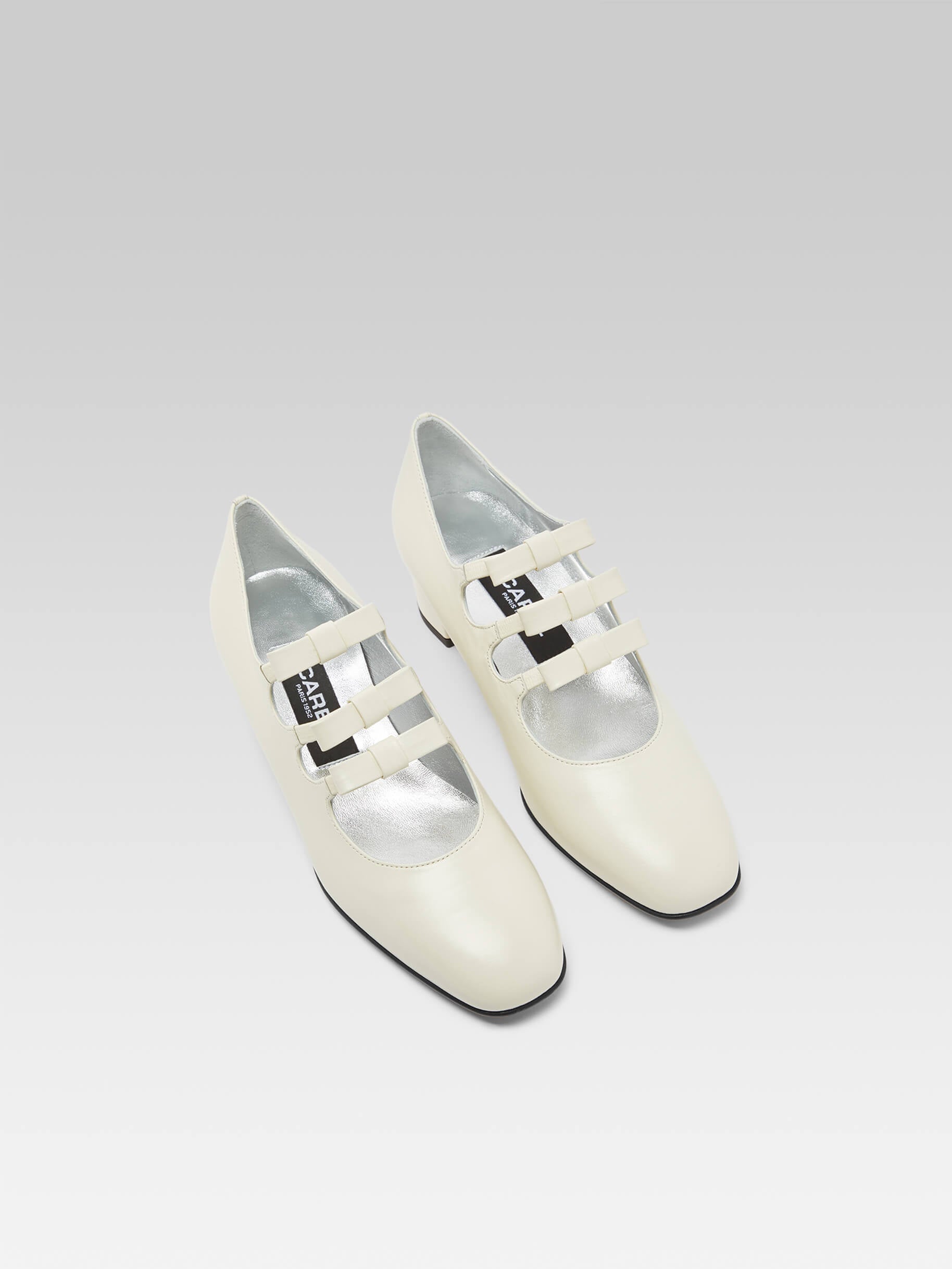 Kinette - Mary janes pumps with ivory leather bows - Image number 3