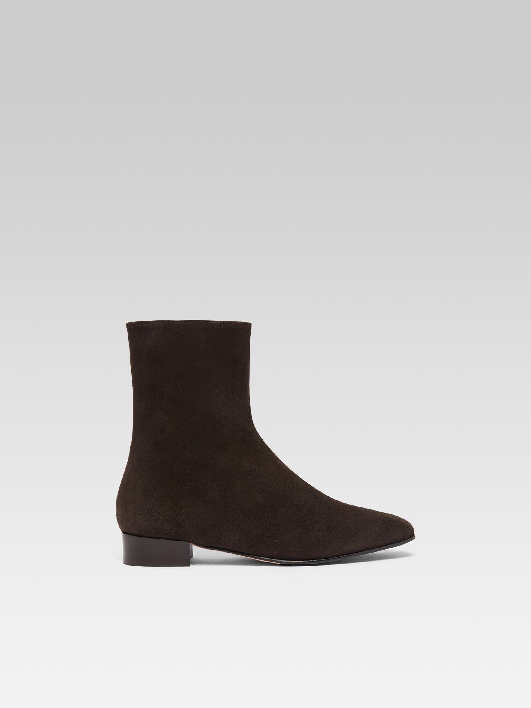 Aiglon Brown suede leather ankle boots Carel Paris