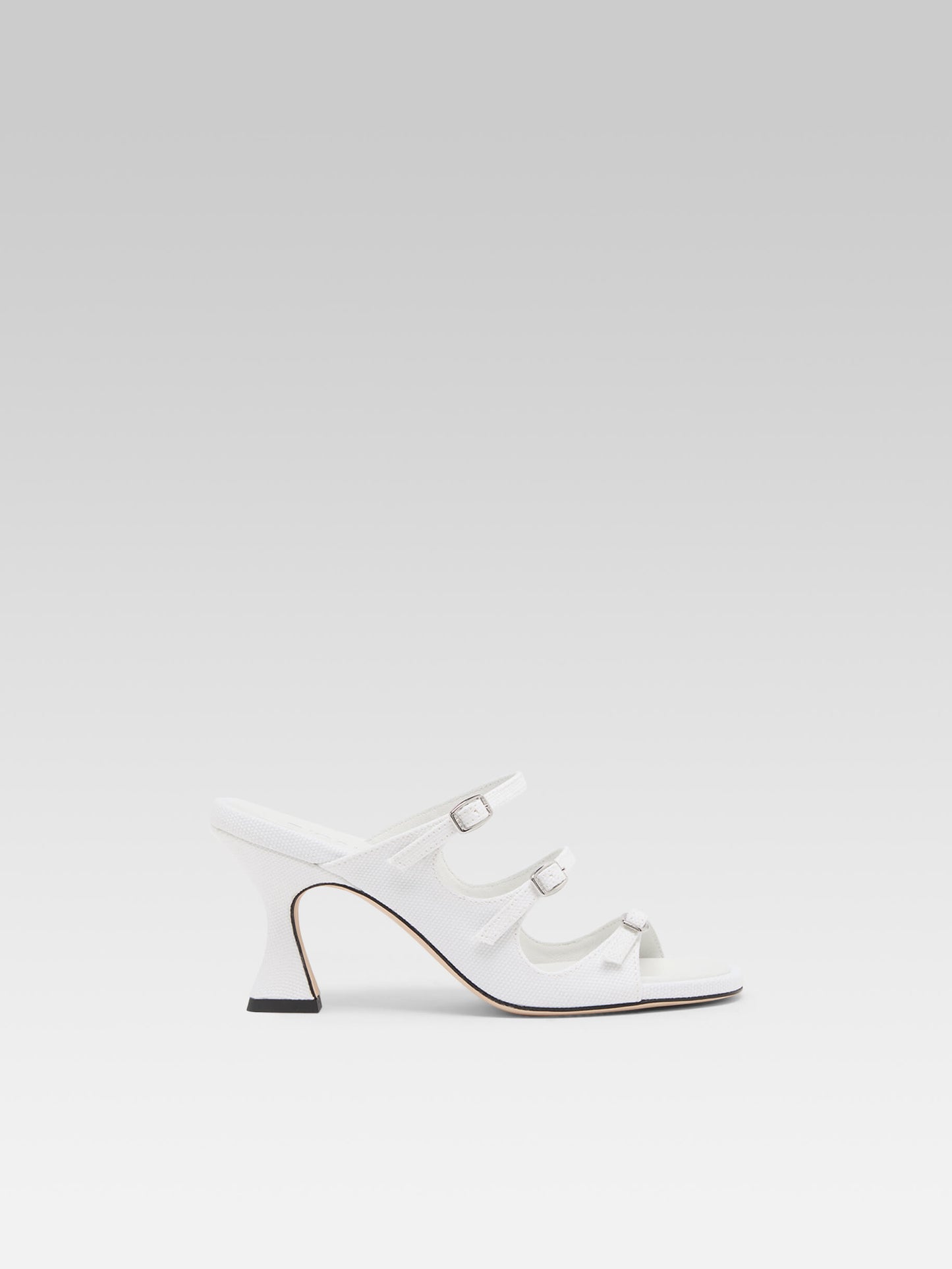 Kitty - White fabric mules