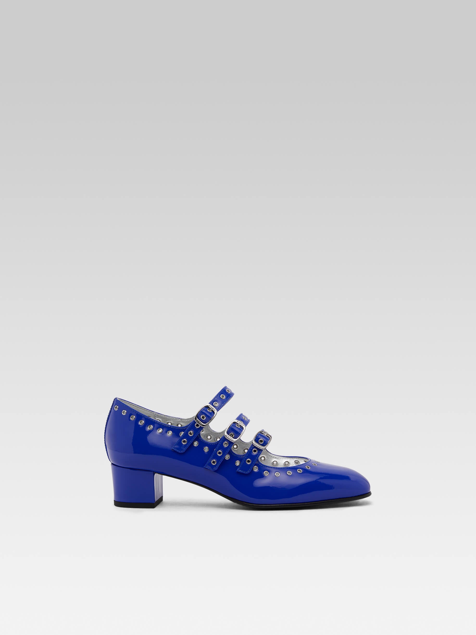Camden - Escarpins babies cuir verni bleu électrique upcyclé à oeillets - Image numéro 1