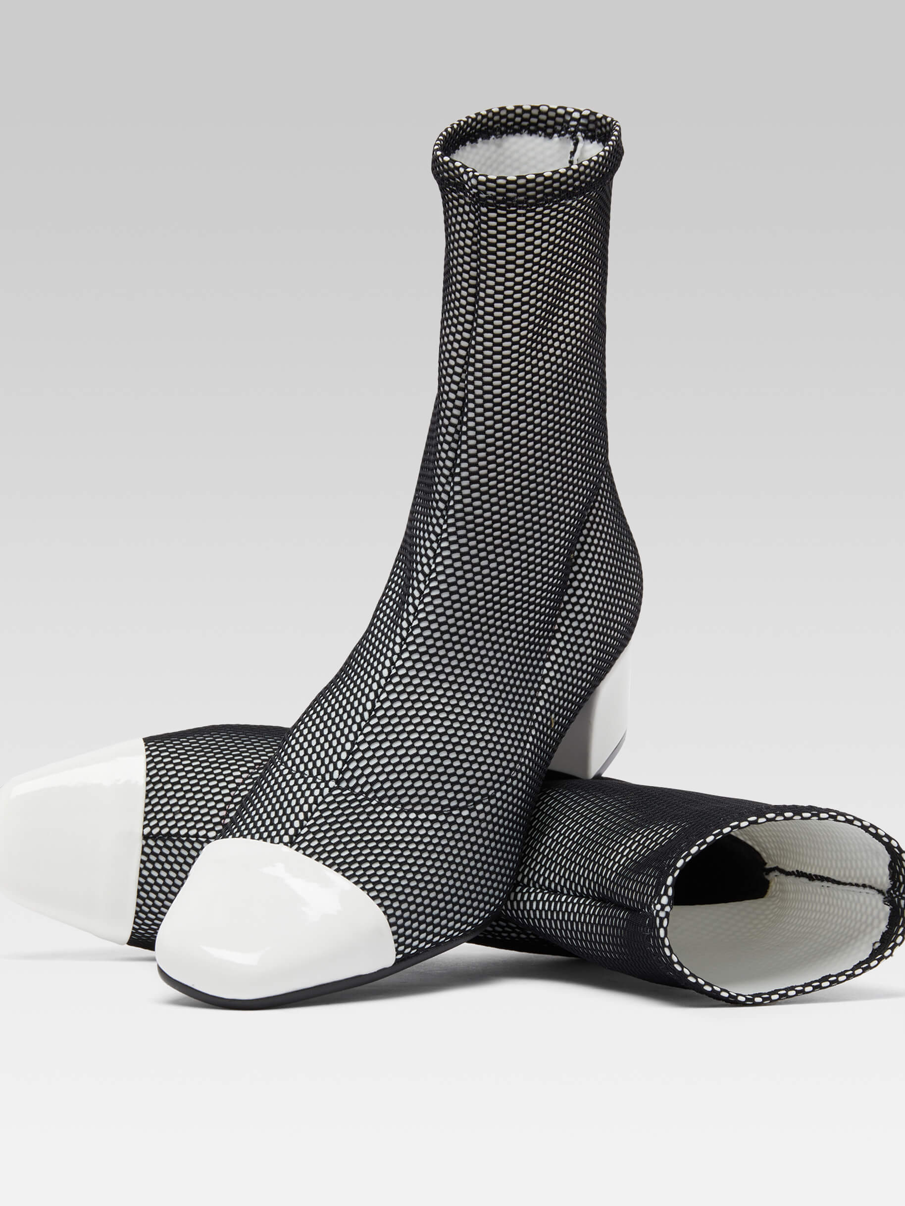 Estime - Black and white stretch fabric and white patent leather ankle boots - Image number 2