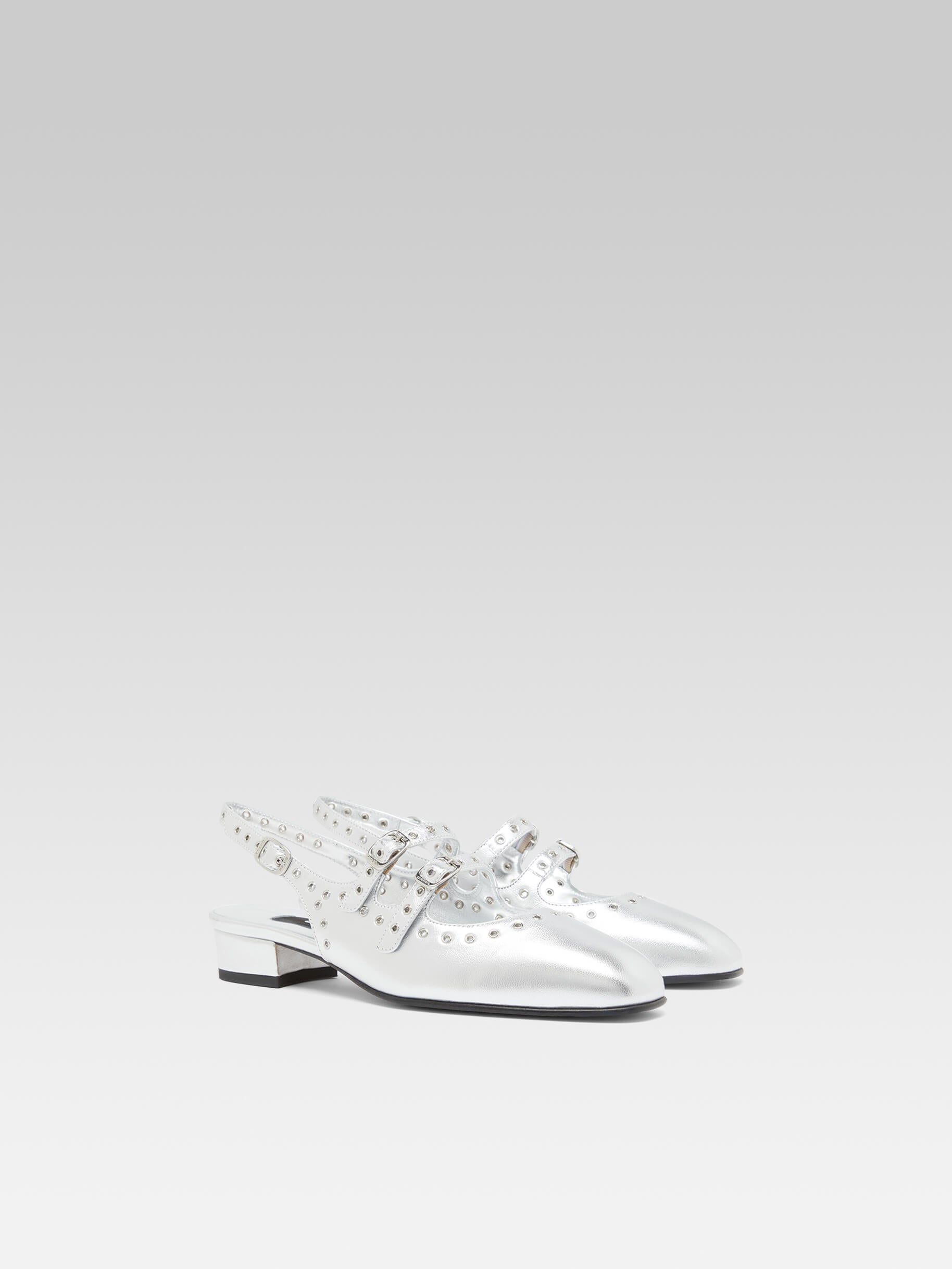 Queen - Babies slingback cuir argent à oeillets - Image numéro 4