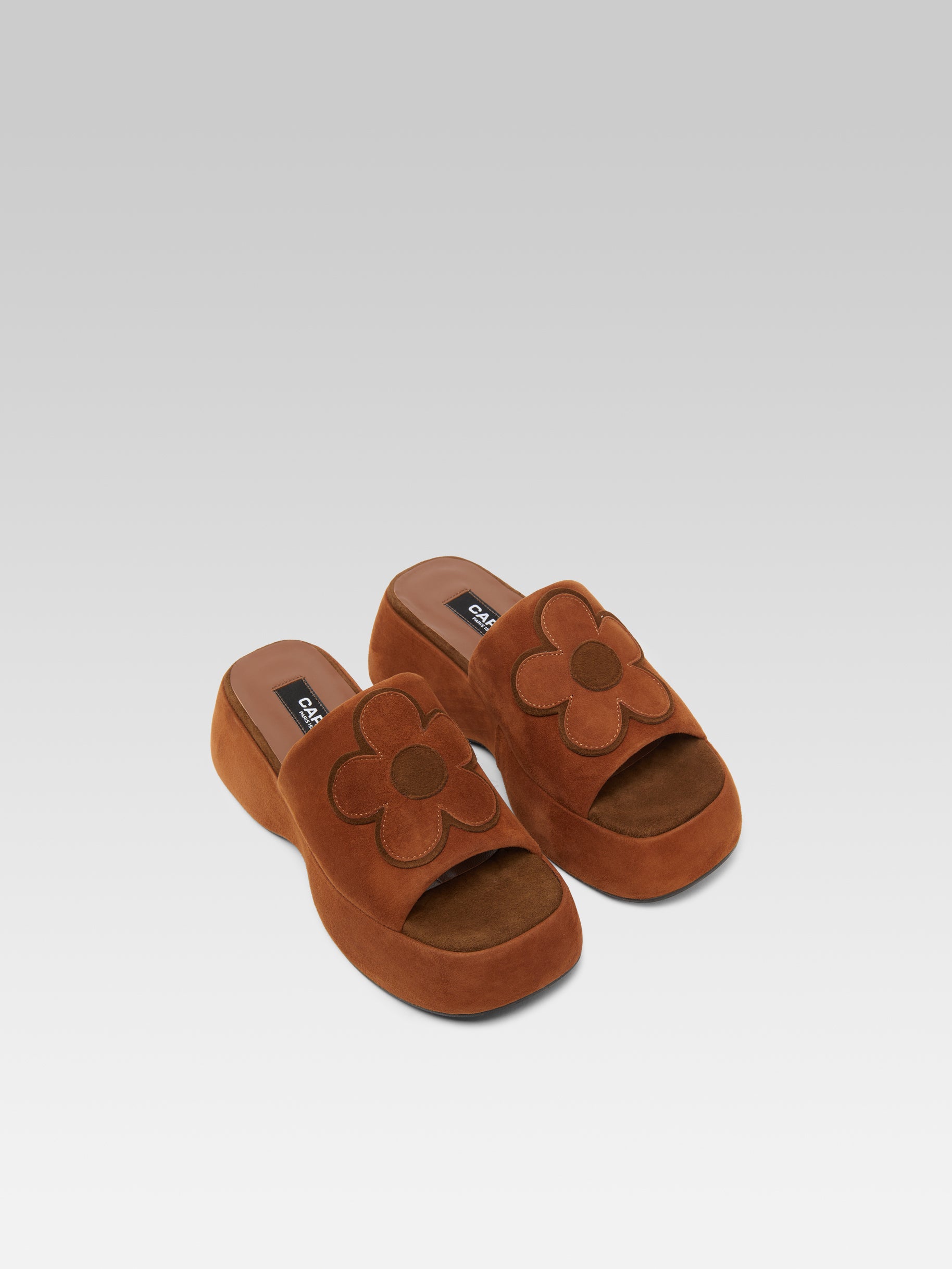 Flower - Cognac upcycled suede leather platform mules - Image number 2