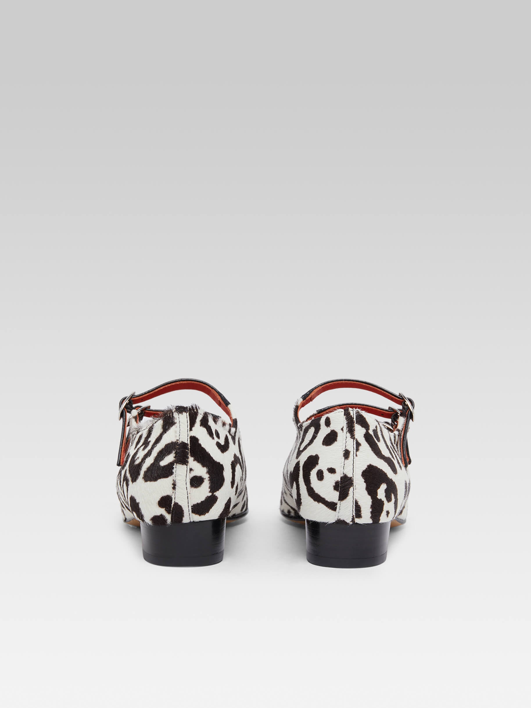 Black and white leopard print shoes sales