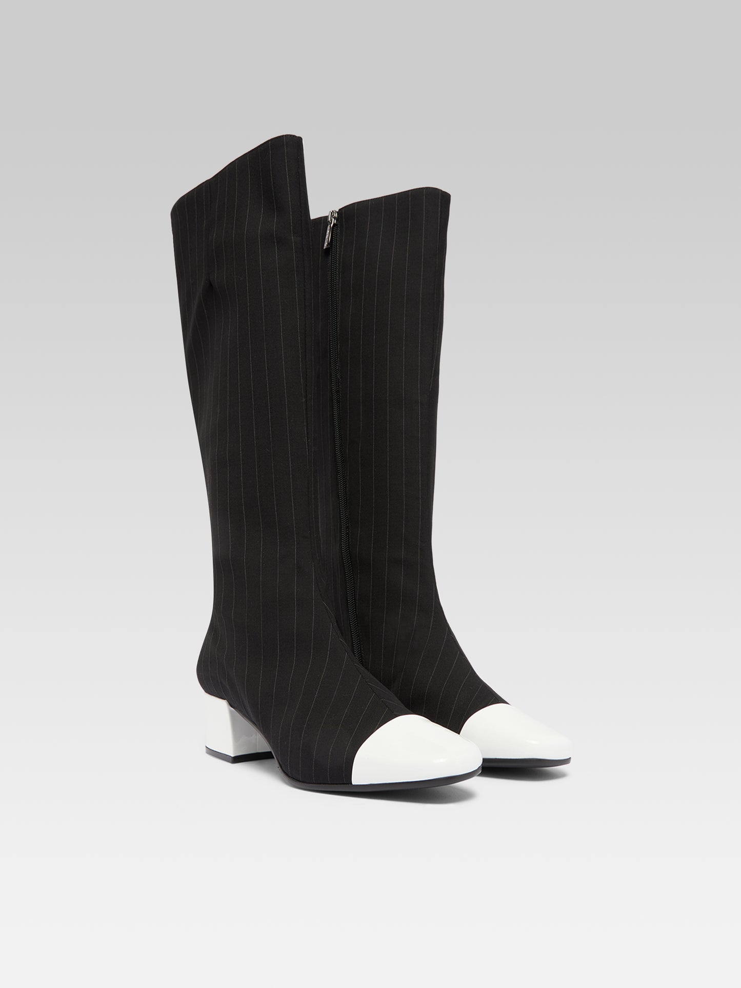 Malaga - Bottes tissu rayé bleu marine upcyclé et cuir verni blanc