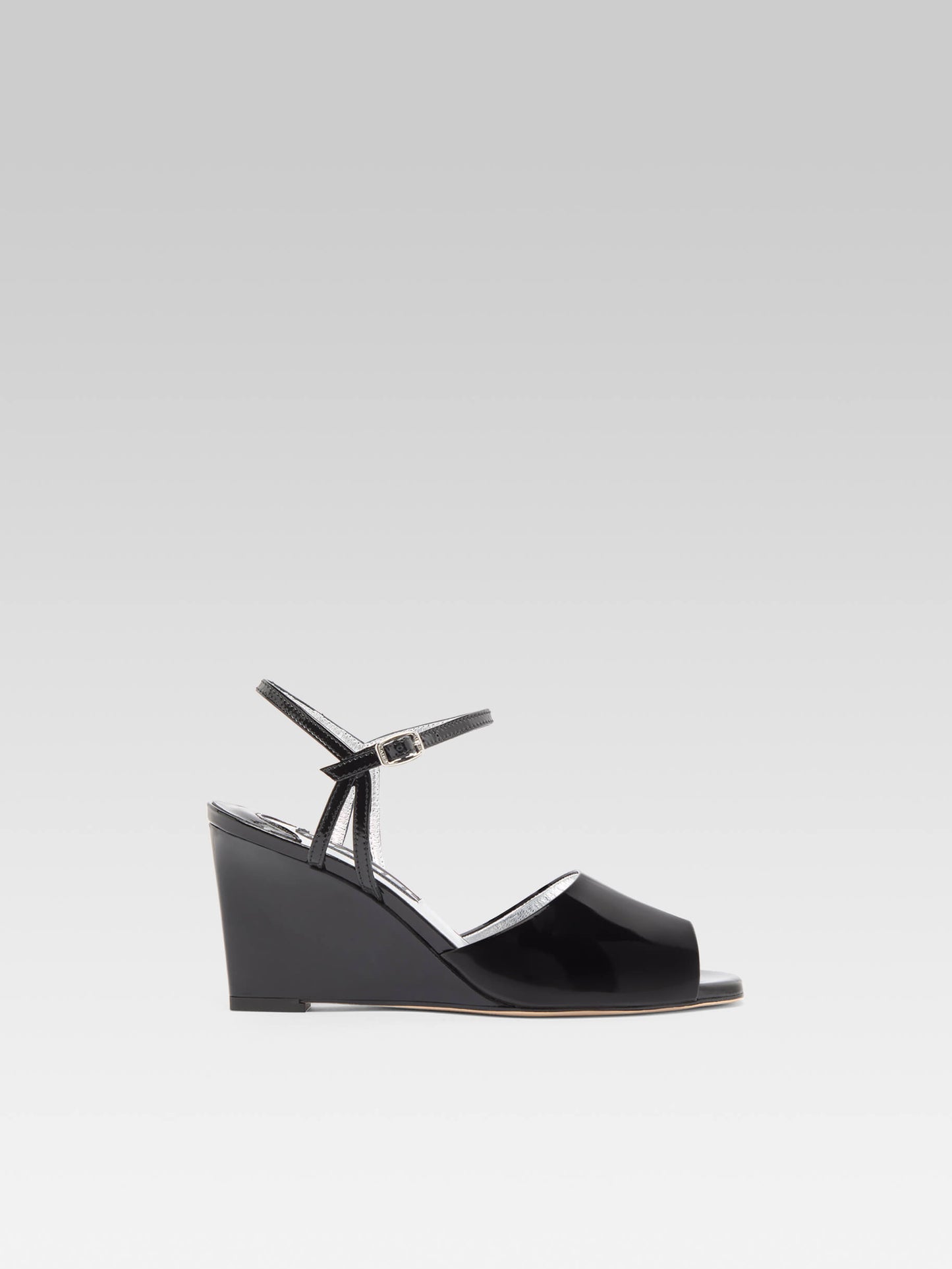 Nadine - Black patent leather wedge sandals