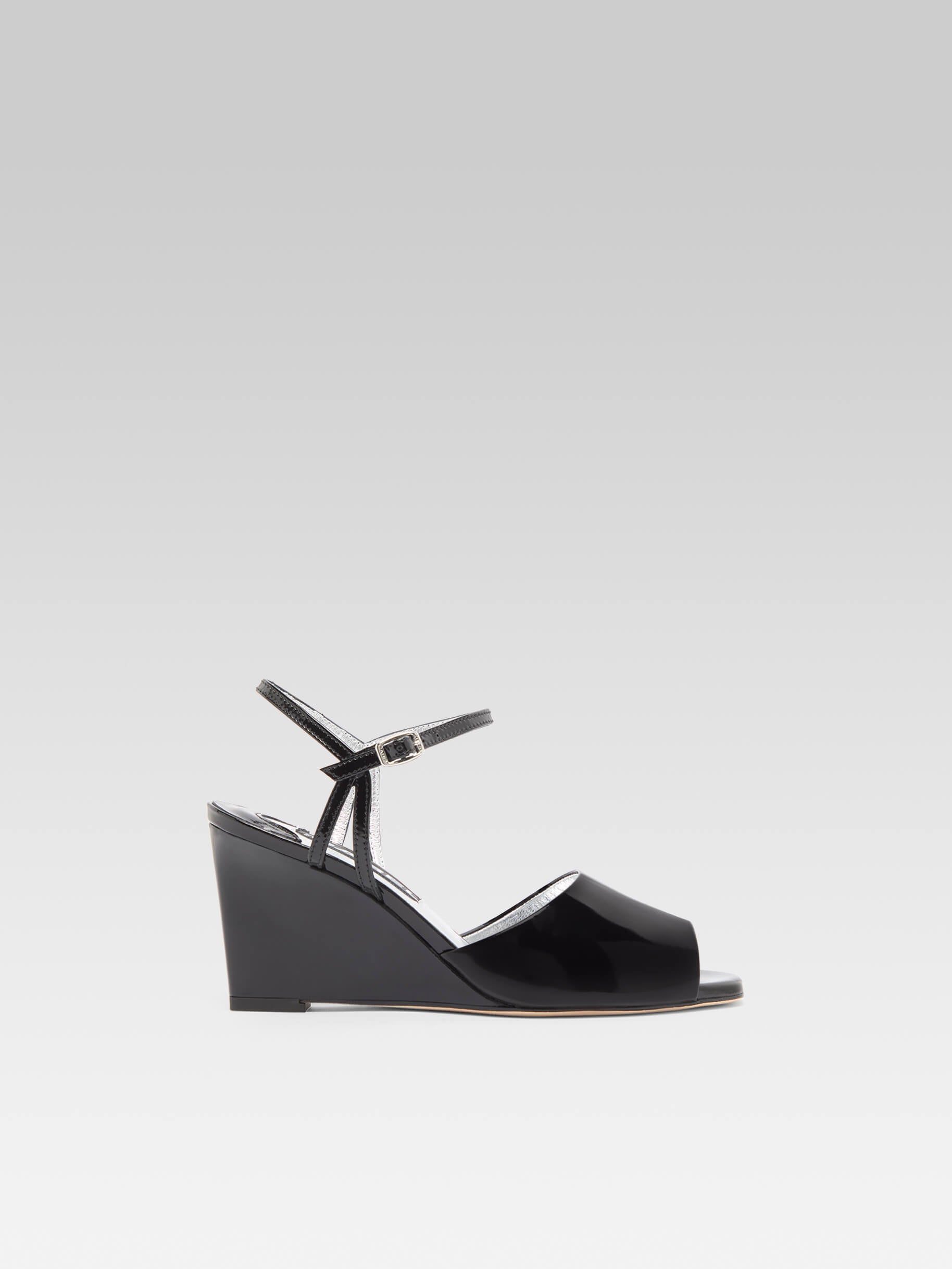 Nadine - Black patent leather wedge sandals
