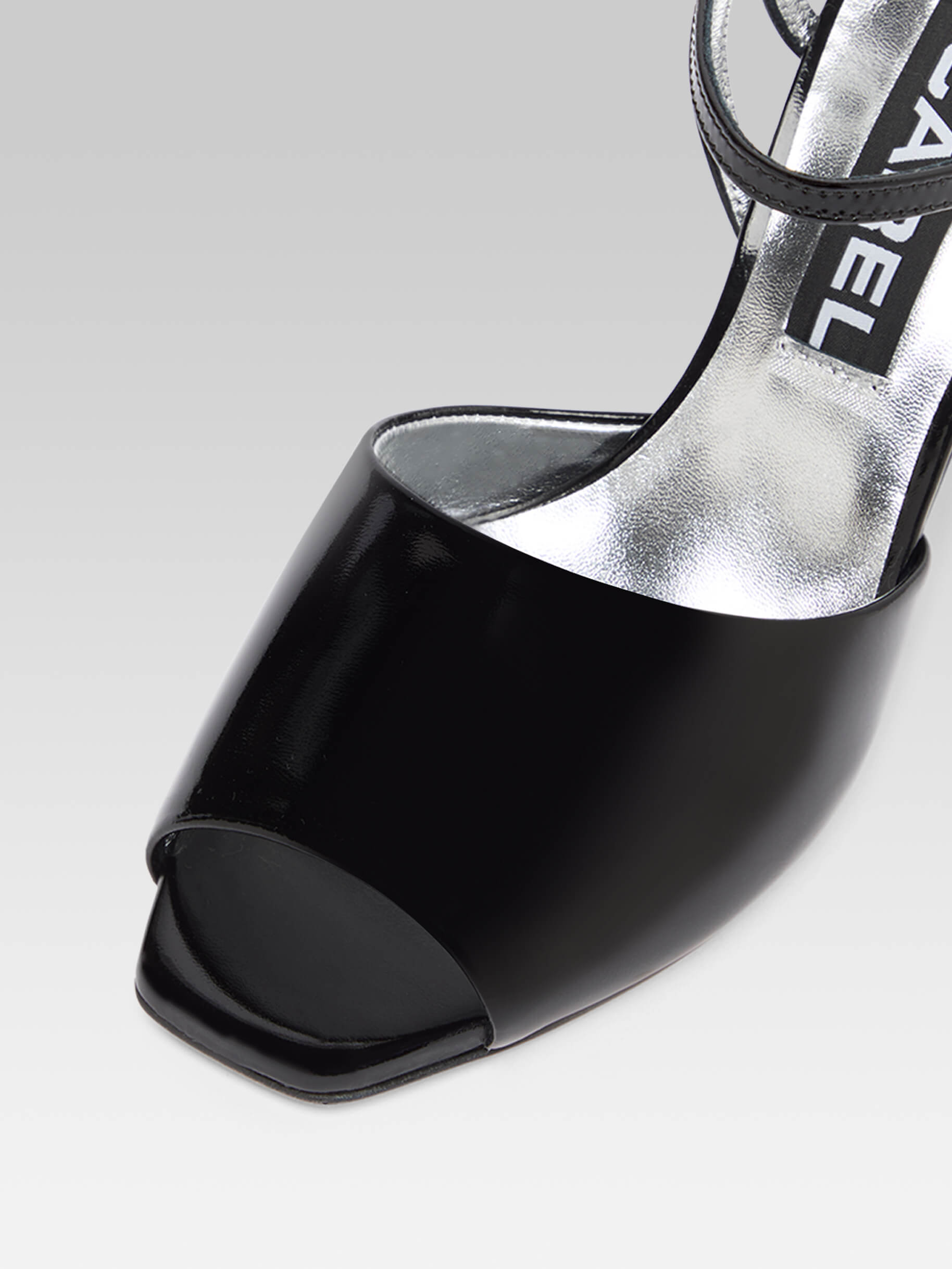Nadine - Black patent leather wedge sandals - Image number 2