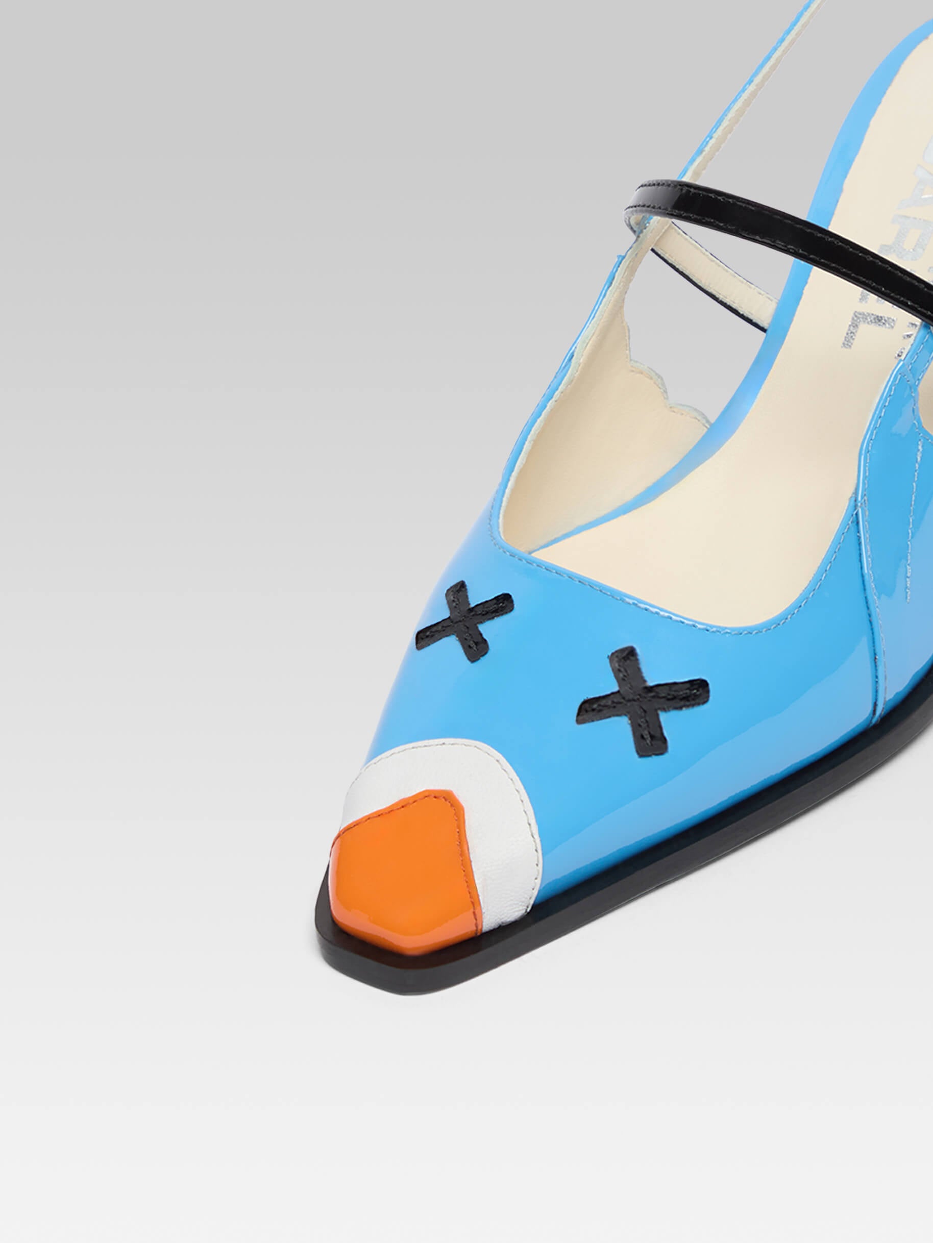 Pigeon - Blue patent leather slingback pumps - Image number 2