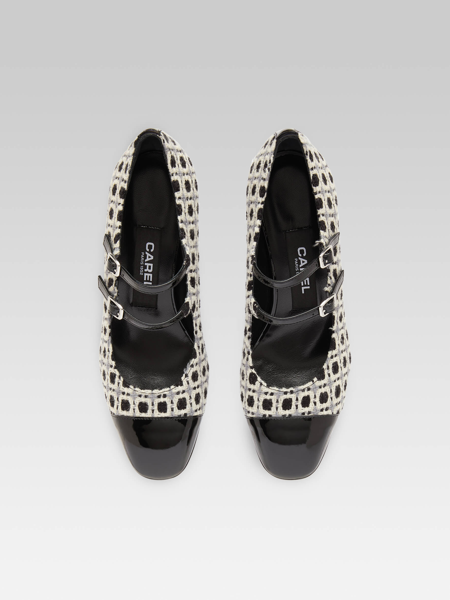 Cherry - Escarpins babies maille noir et blanc et cuir verni noir - Image numéro 4