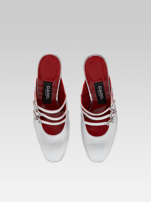 Fatale - Silver laminated leather mules - Image number 3