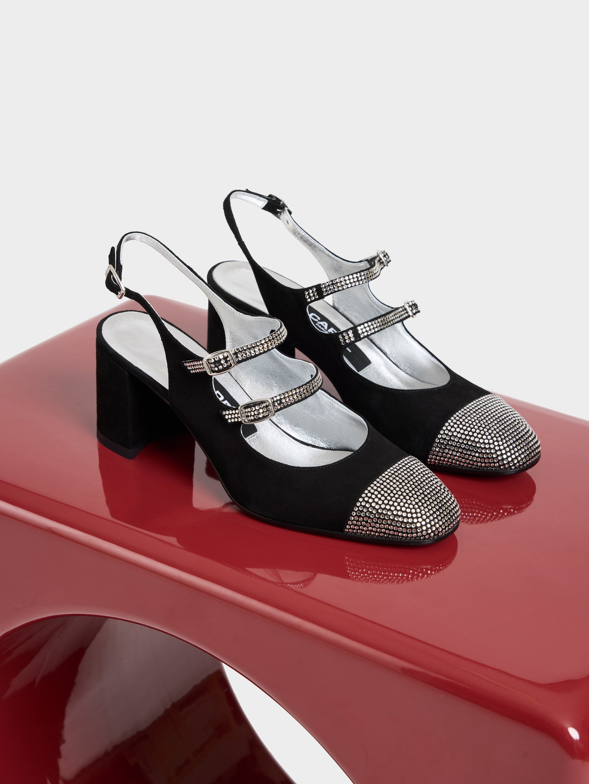 Banana  - Babies slingback cuir velours noir et orné de cristaux Swarovski® - Image numéro 5