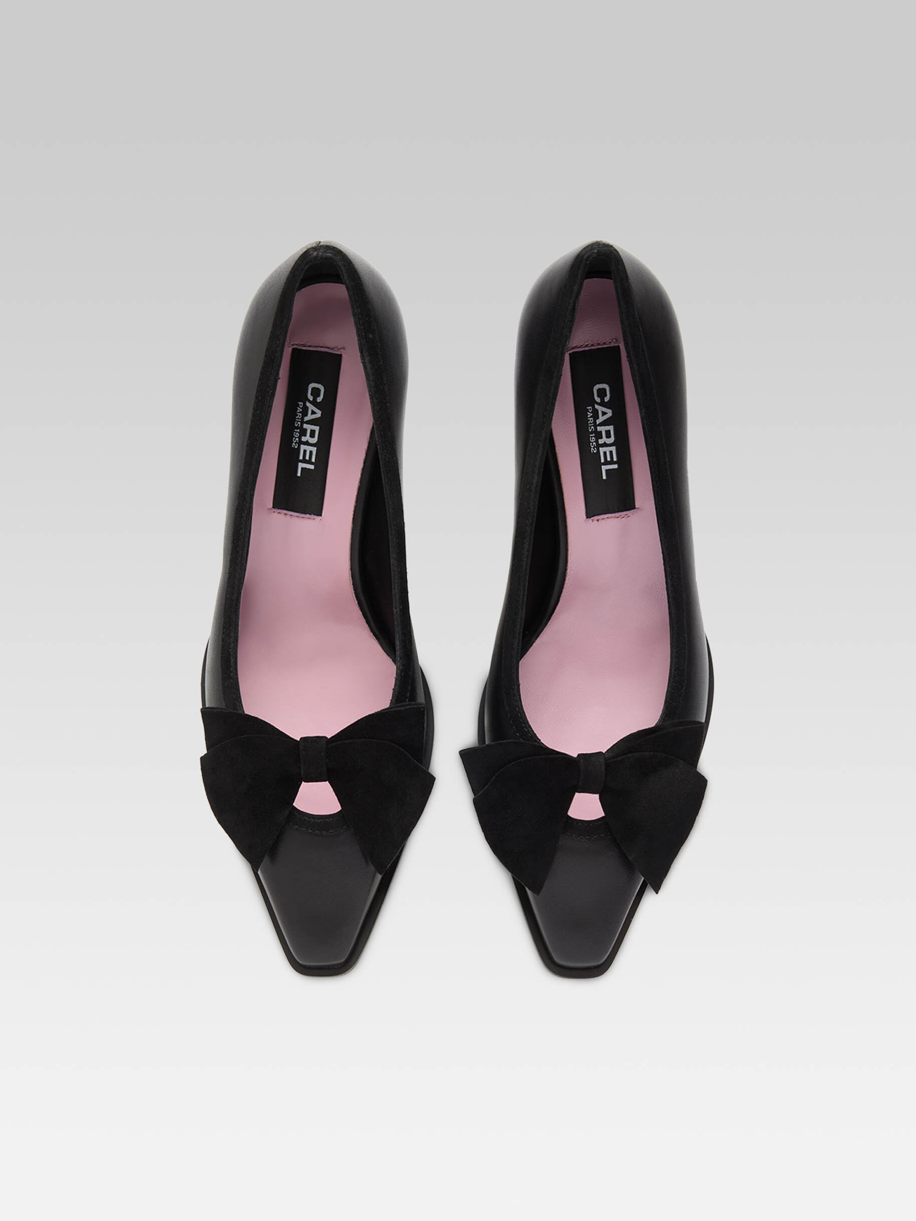 Comtesse - Black leather pumps with bow - Image number 3