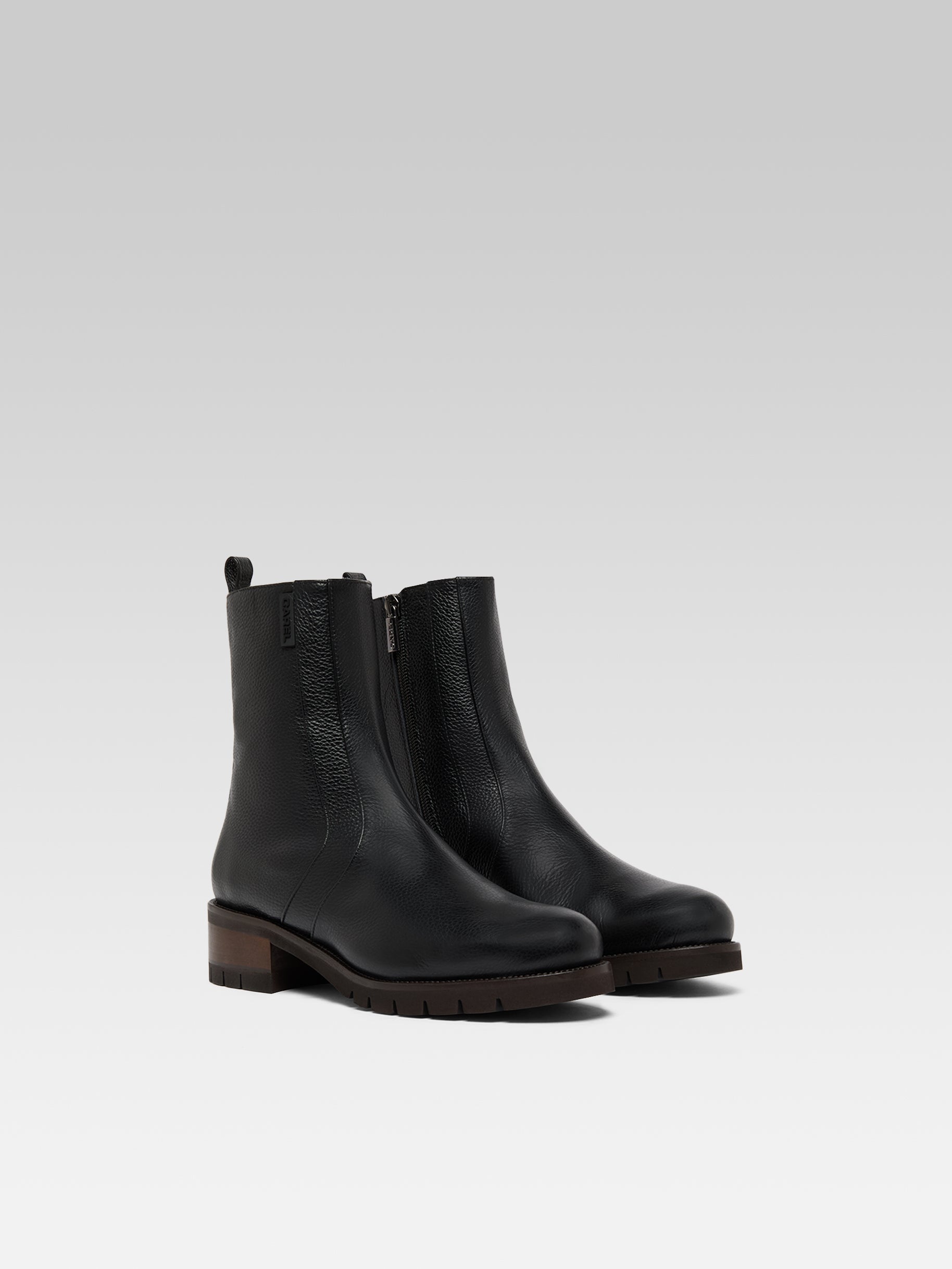 Phoenix - Black leather ankle boots - Image number 2