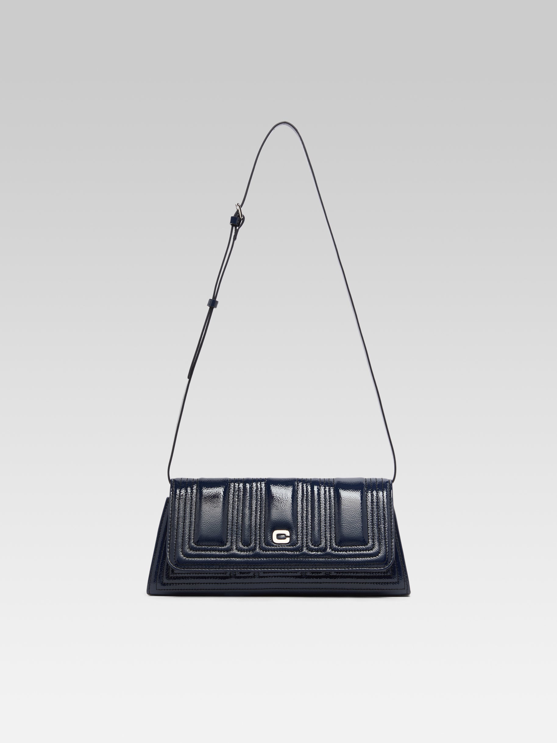Madeleine - Sac épaule cuir verni bleu marine et coutures noires - Image numéro 1