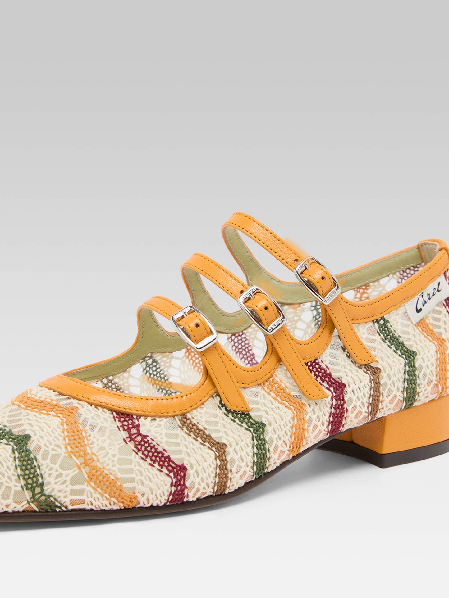 Ariana - Ballerines babies cuir verni mangue et crochet ivoire