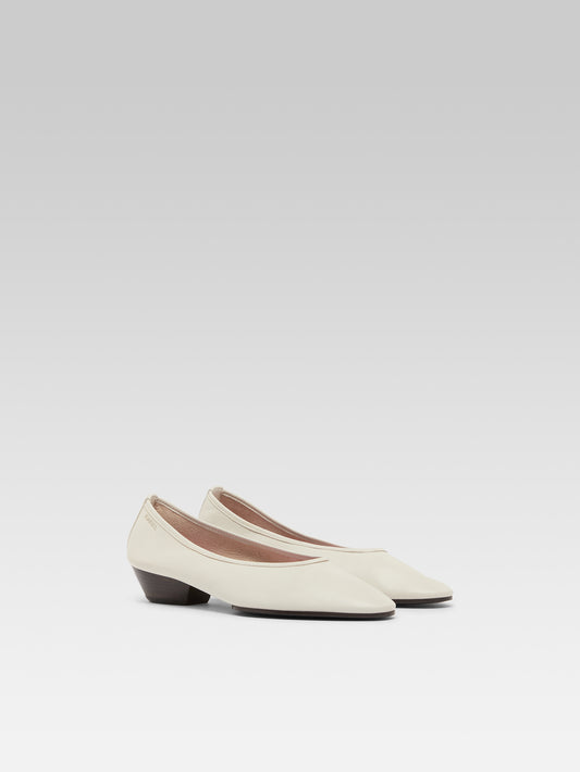 Carlotta - Ivory leather ballet flats - Image number 6