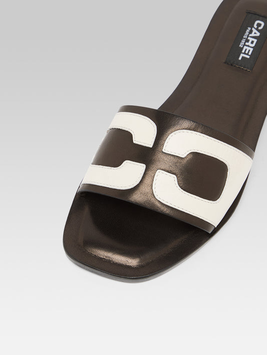 Brasilia - Black and white leather flat sandals - Image number 3
