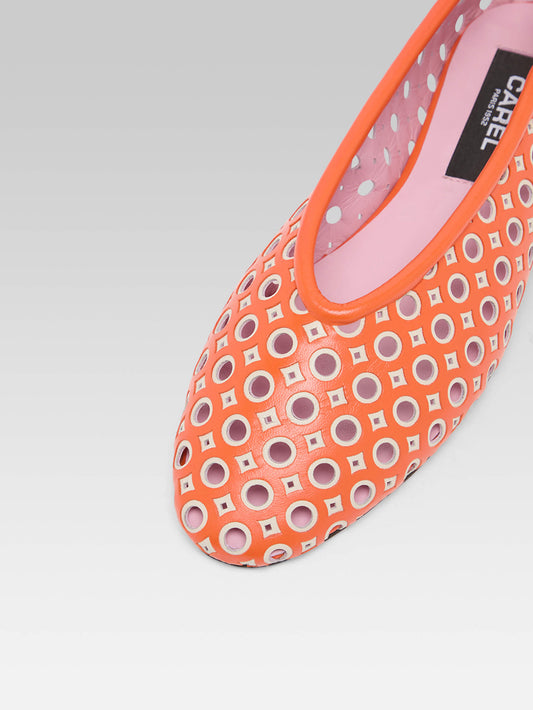 Soleil - Orange and ivory perforated leather ballet flats - Image number 4