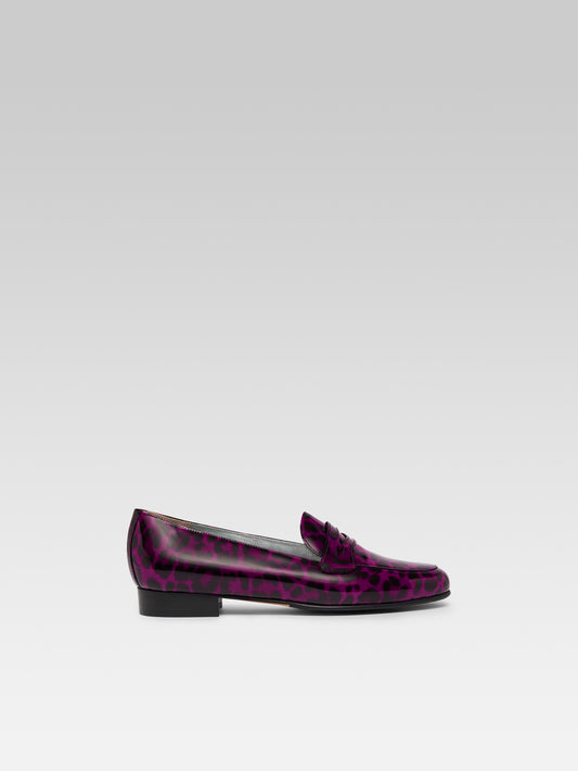 2100 - Purple leopard patent leather loafers