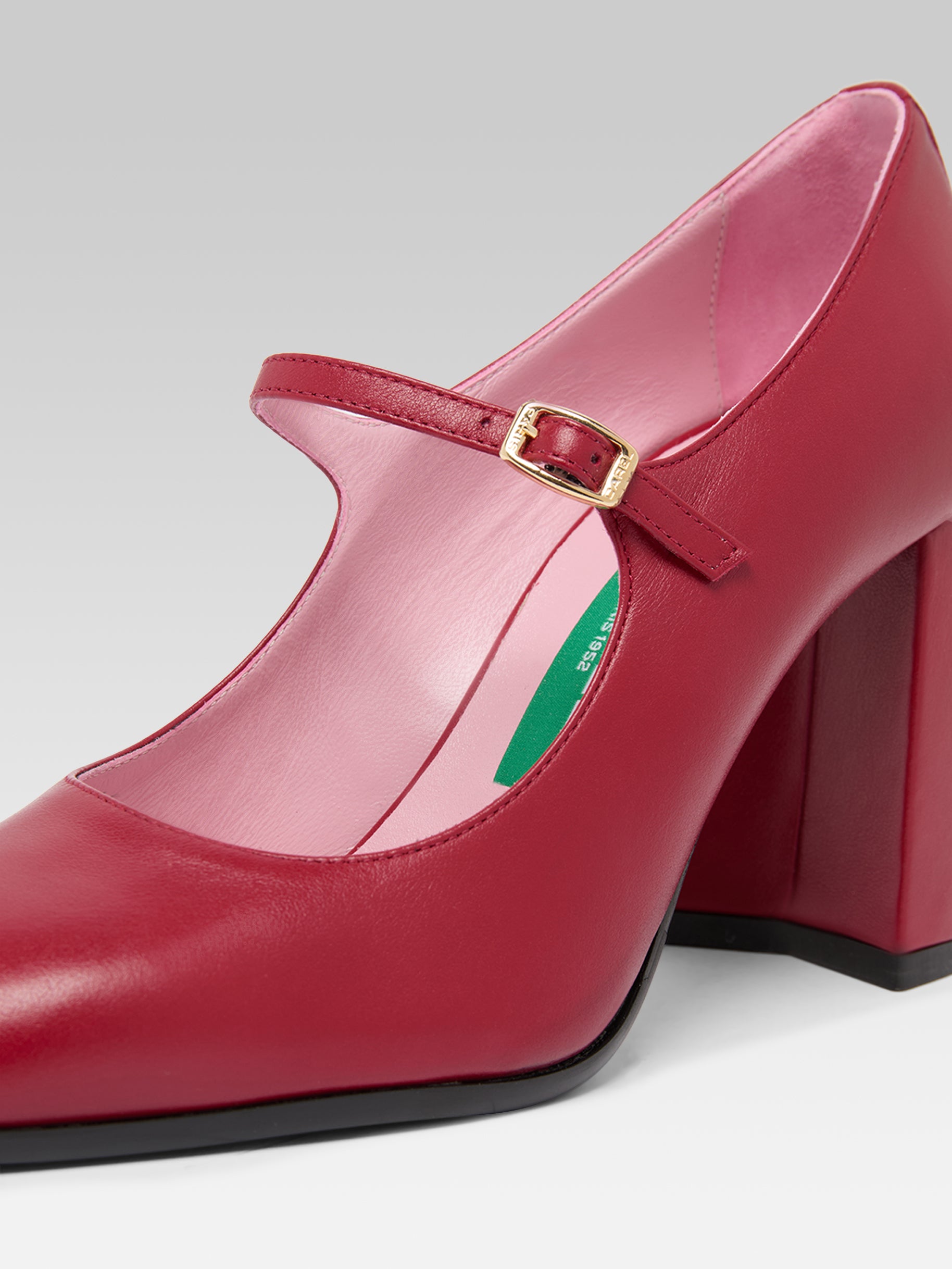 Sacha - Red upcycled leather Mary Jane pumps - Image number 4