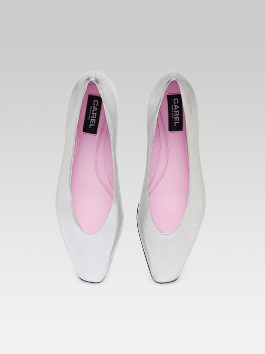 Emilia - Ballerines cuir laminé argent - Image numéro 5