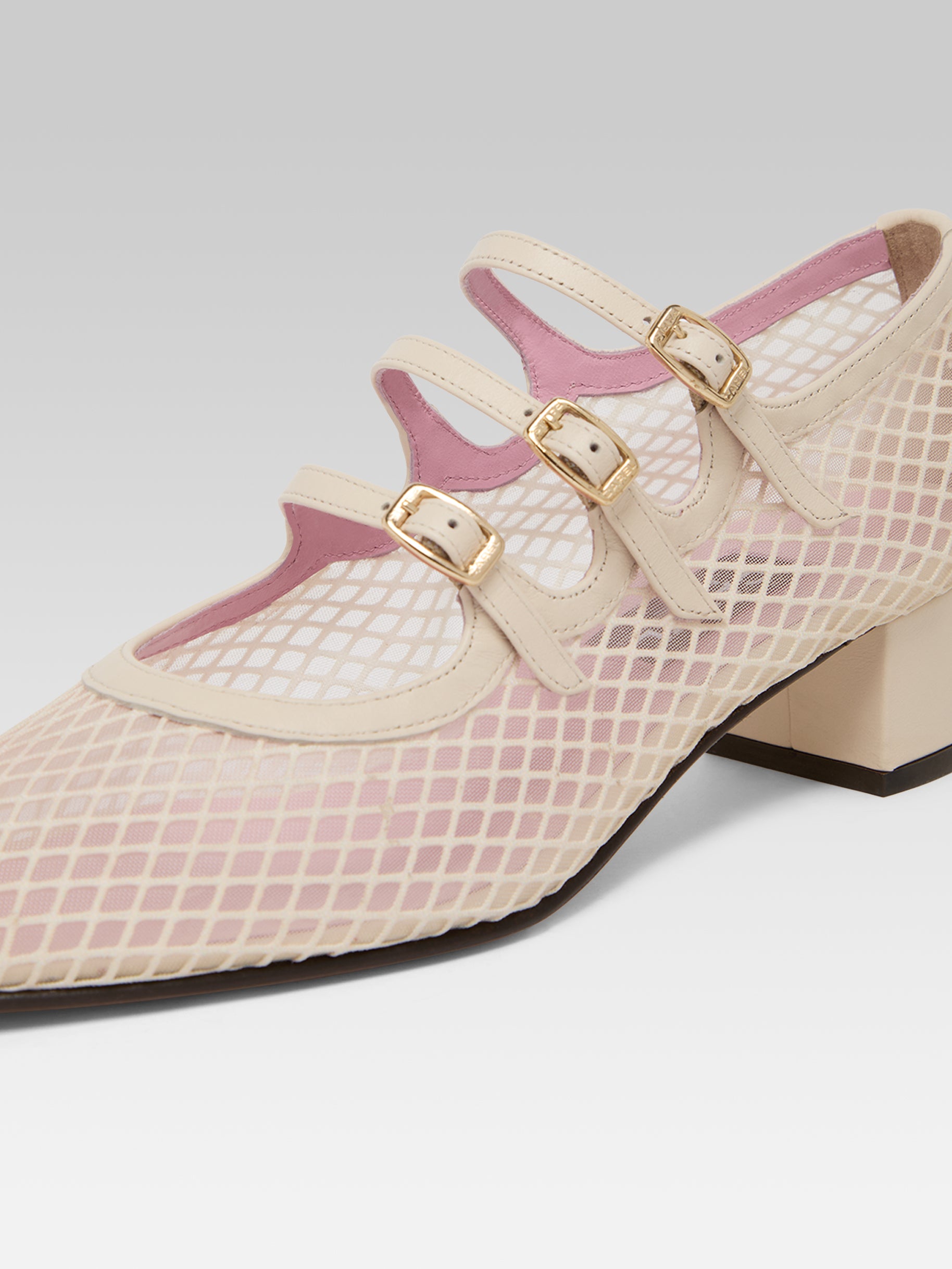 Kina - Escarpins babies résille et cuir ivoire - Image numéro 2