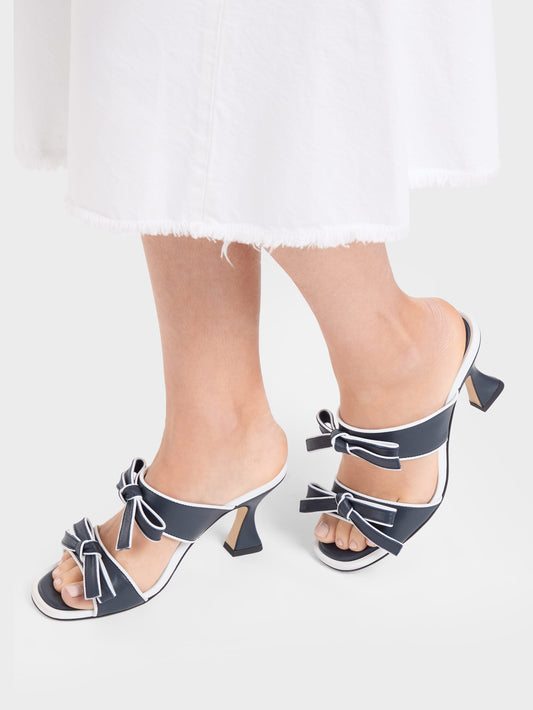 Laranja - Navy blue and white leather mules - Image number 7