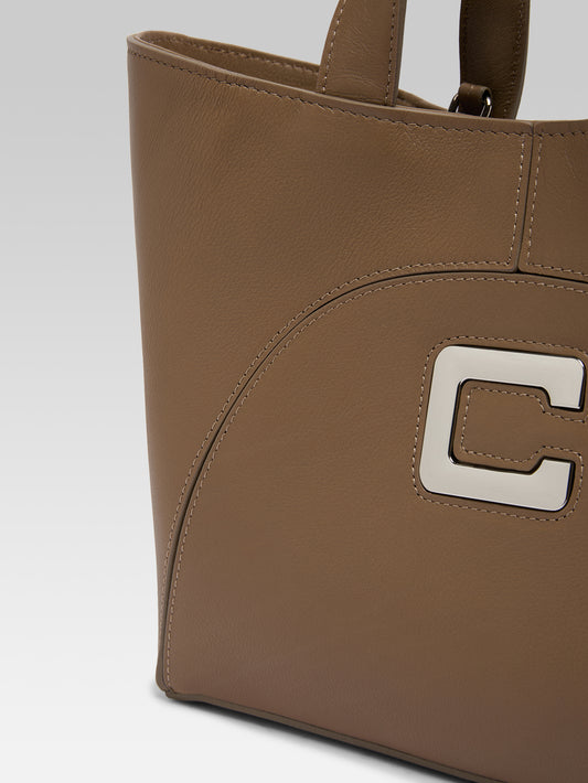 Clem - Mini sac cabas cuir grainé taupe upcyclé - Image numéro 5