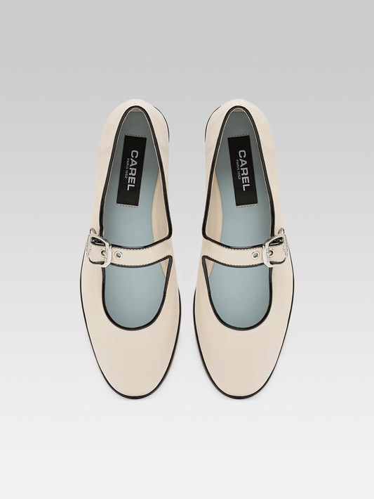 Iris - Ballerines babies cuir ivoire et verni noir - Image numéro 4