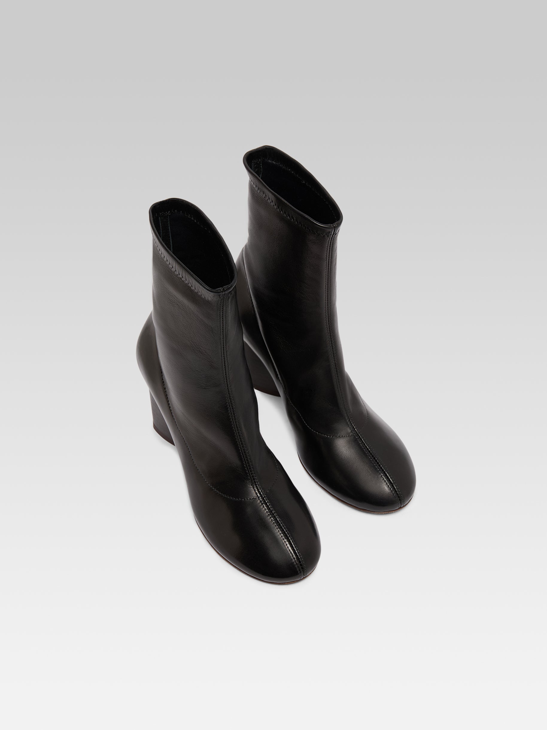 Lucia - Bottines cuir stretch noir - Image numéro 4