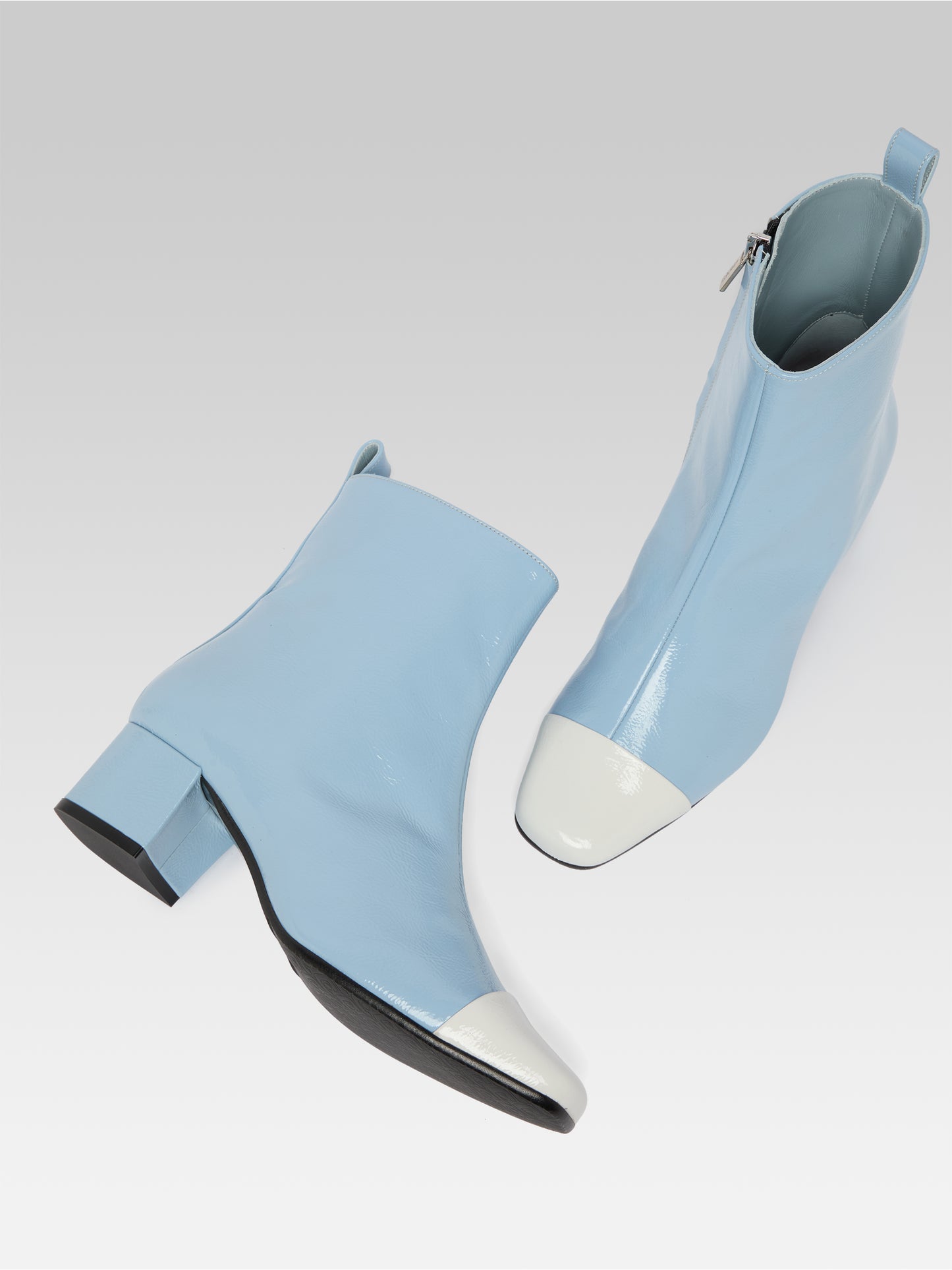 Estime - Bottines cuir verni bleu ciel et ivoire